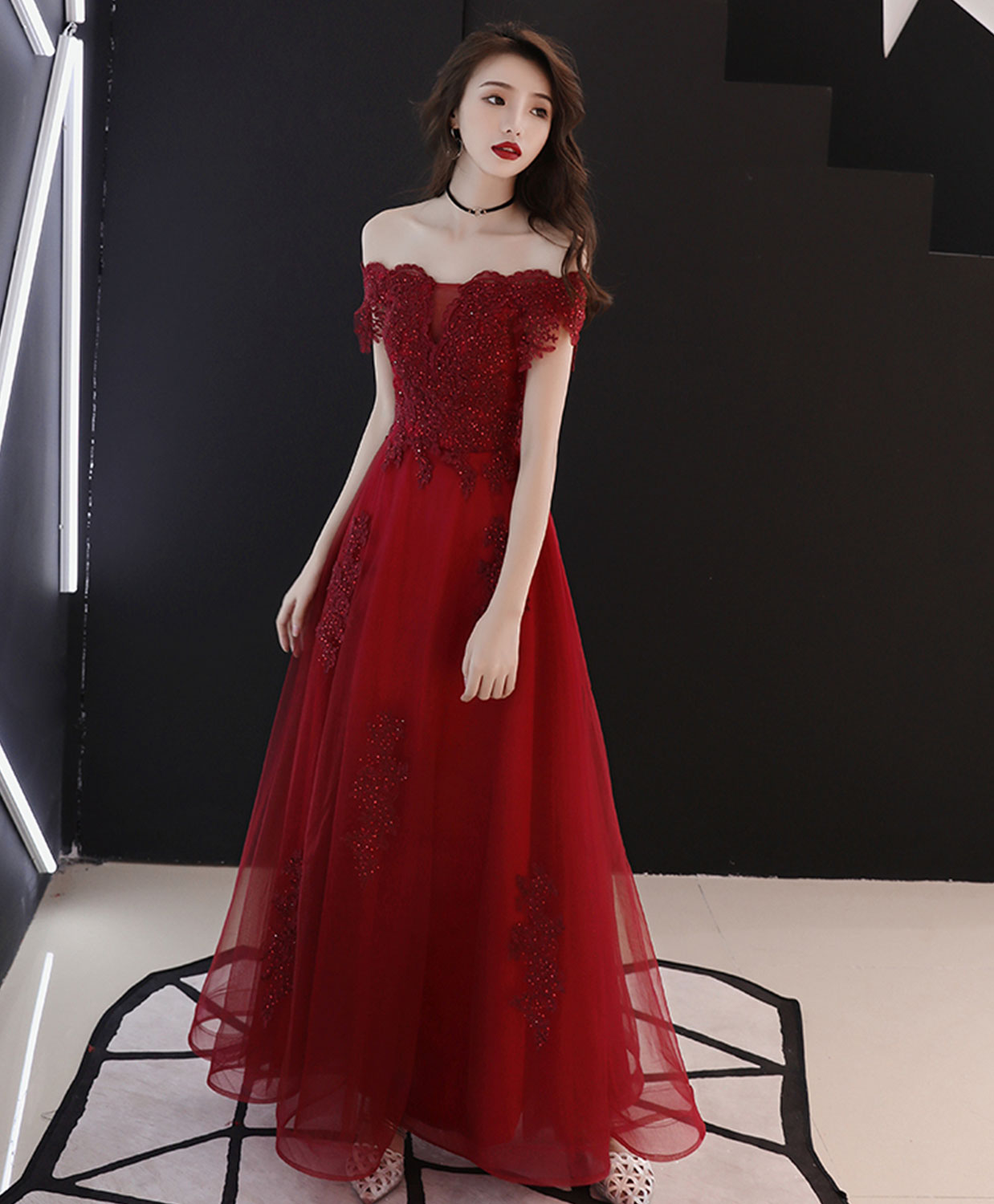 Elegant Burgundy Tulle Off-Shoulder Lace Tea-Length Prom Dress for Evening Gala | Formal Dance, Homecoming, Wedding Guest Outfit