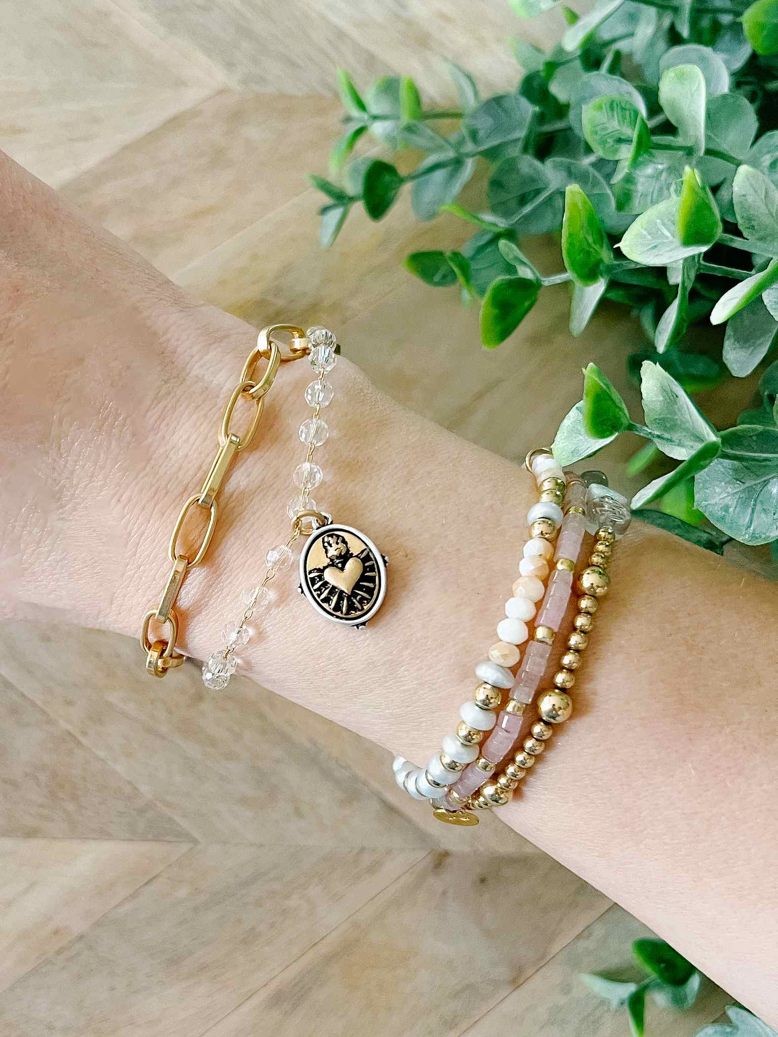 Sacred Heart Bracelet for Women - Religious Jewelry, Inspirational Gift for Faith & Protection - Perfect for Church, Daily Wear & Special Occasions