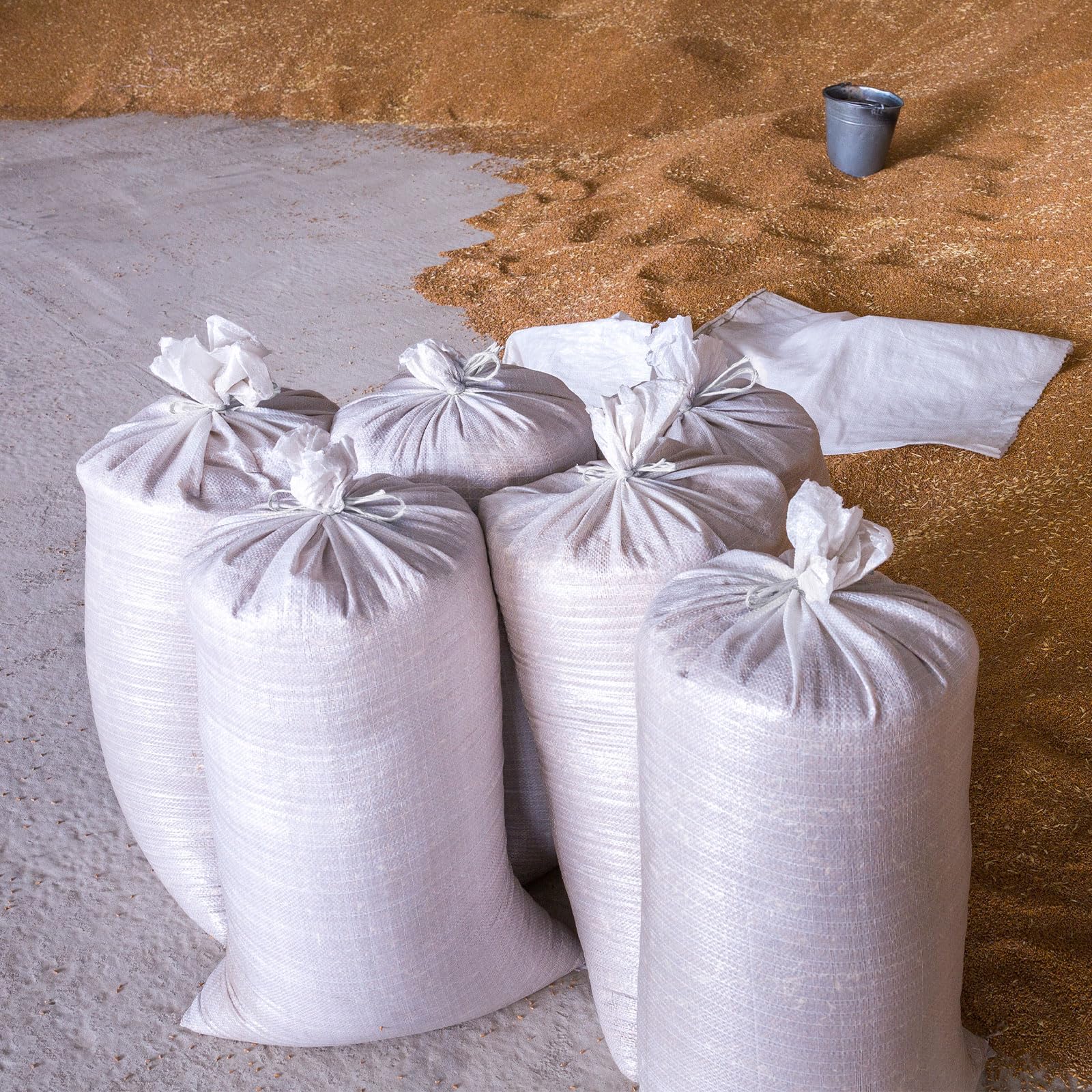 200 Pcs Heavy Duty White Woven Polypropylene Sand Bags - 18