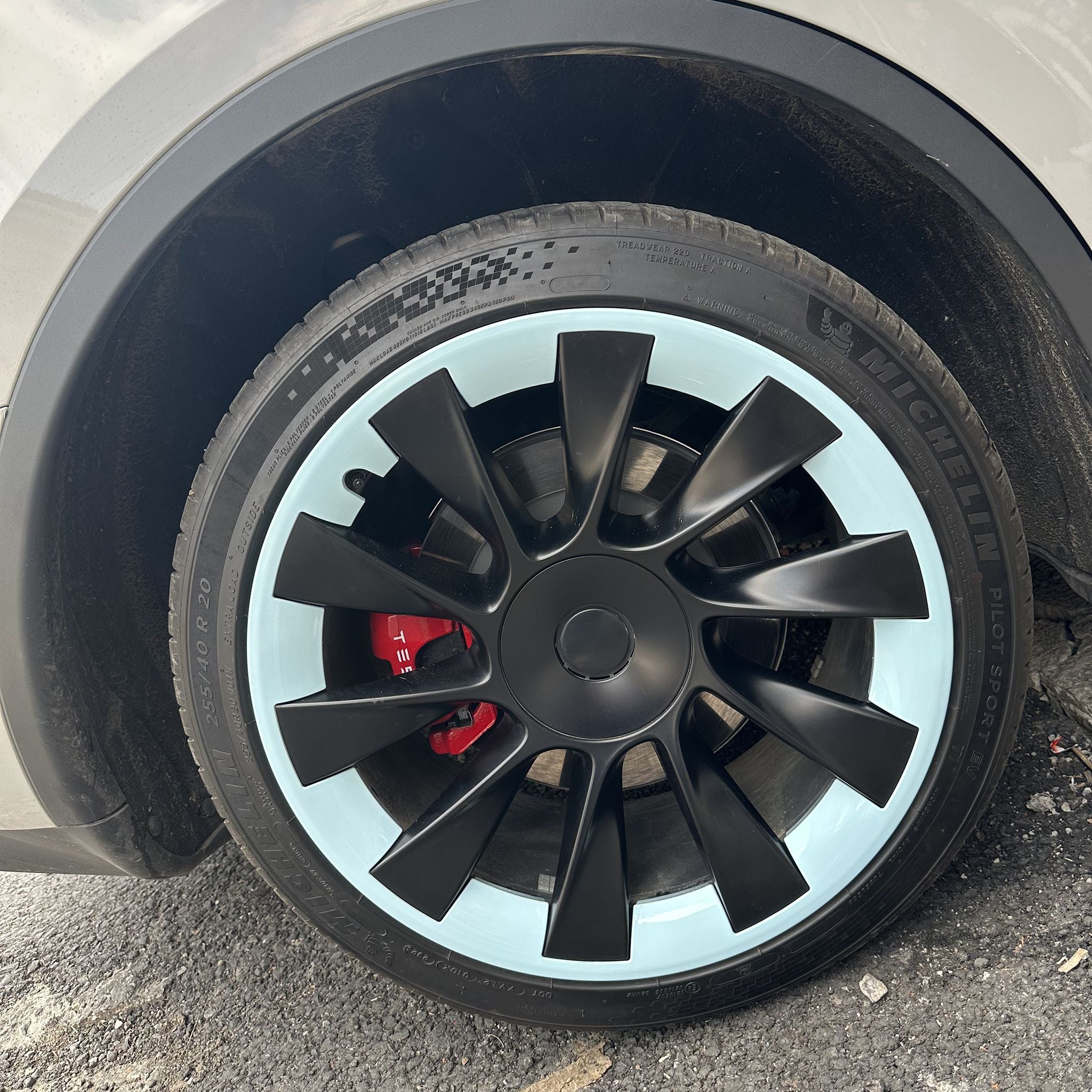 Tesla Model Y 20'' Induction Wheels Rim Protector - Durable Alloy Wheel Guards for Enhanced Protection & Style | Perfect for Daily Commuting & Road Trips