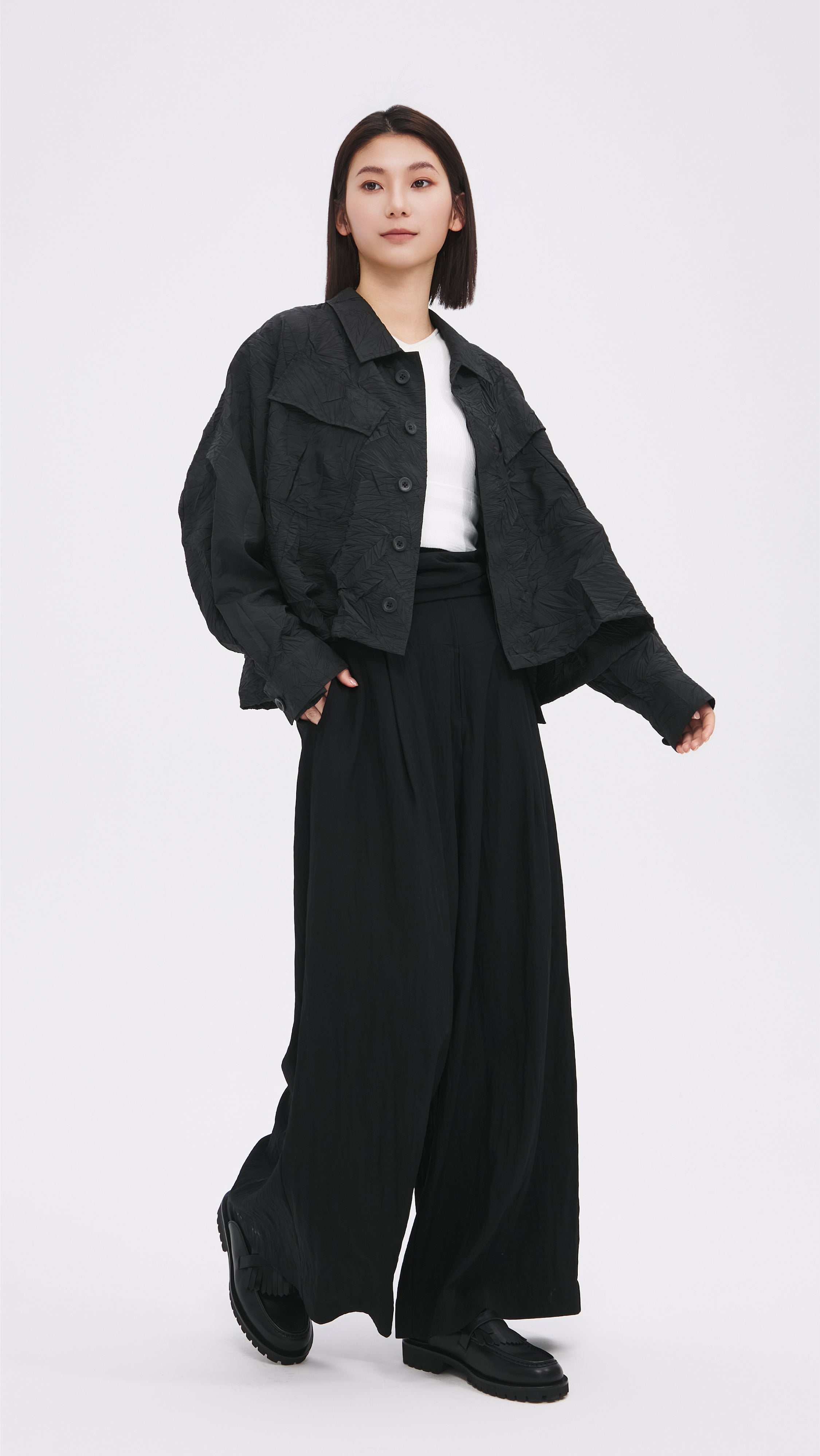 Distorted Pleated Military Jacket for Men & Women | Stylish Tactical Outerwear for Urban Streetwear & Outdoor Adventures