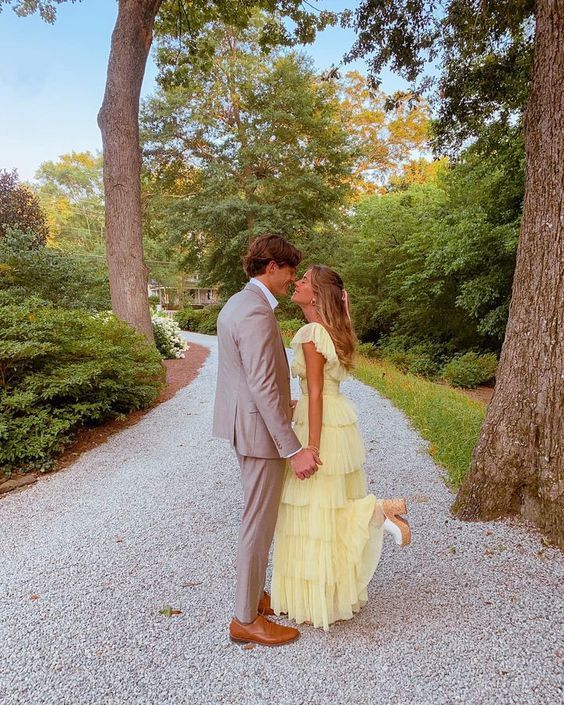 Elegant A-Line Yellow Layered Long Prom Dress with Tulle Skirt - Formal Evening Gown for Homecoming, Wedding Party & Special Occasions