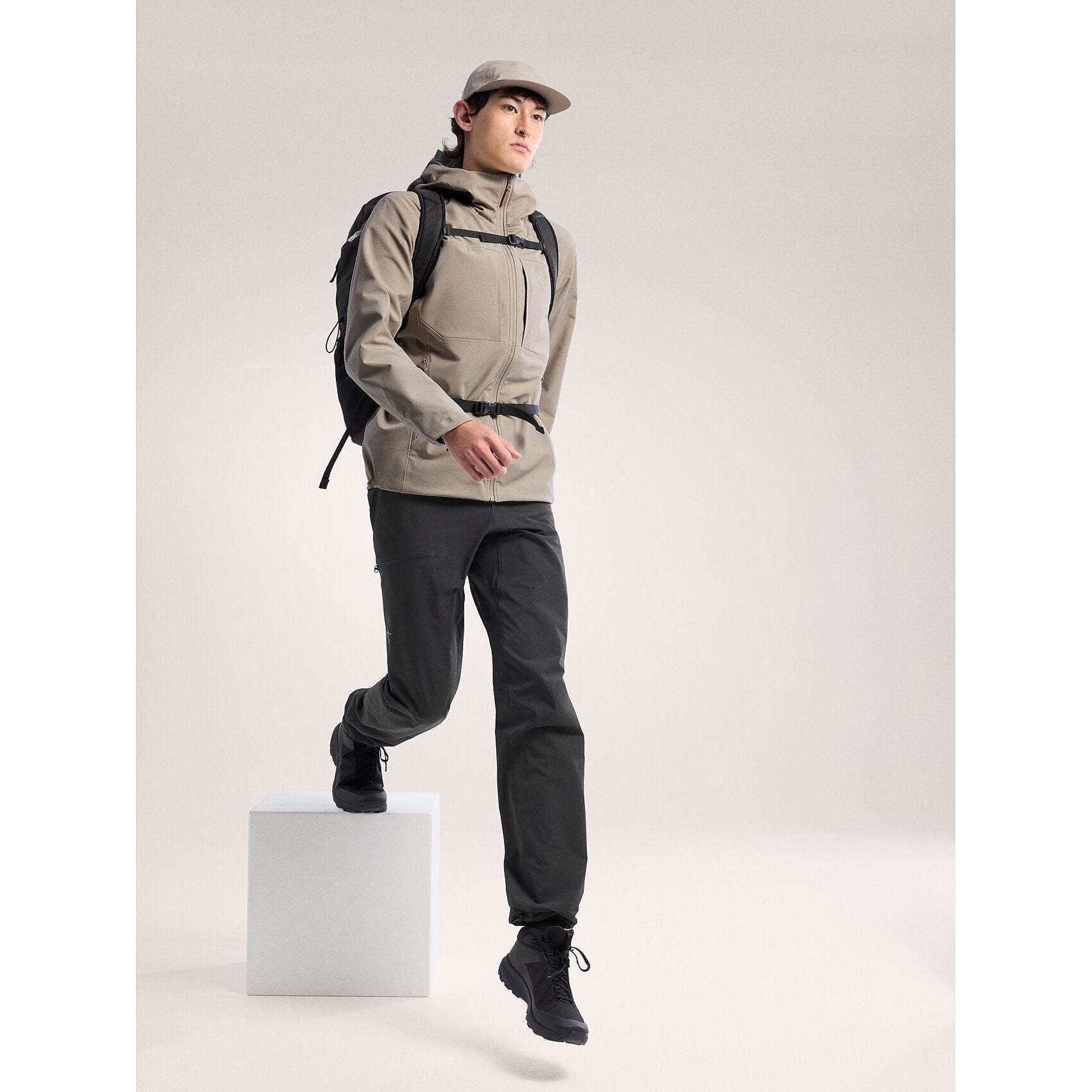 Arc'teryx Men's Gamma MX Hoody - Lightweight Softshell Jacket for Hiking & Outdoor Activities - Windproof & Breathable for All-Season Wear