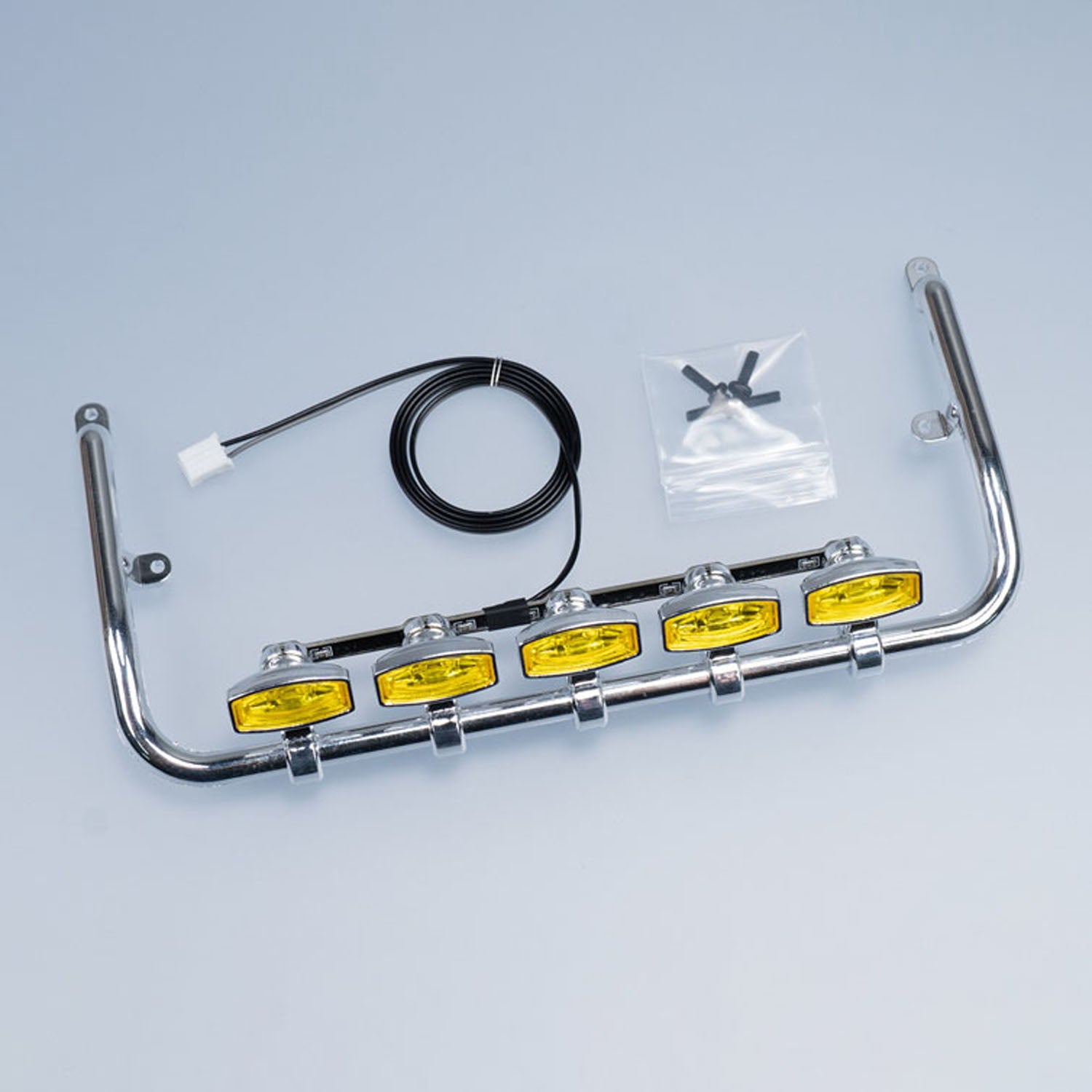 5V Plastic Front Roof Spotlight for 1/14 DIY Tamiya Remote Control Tractor Truck 770S 56368 56371 56376 RC Lorry Model Vehicle - Perfect for Nighttime RC Truck Racing and Off-Road Adventures
