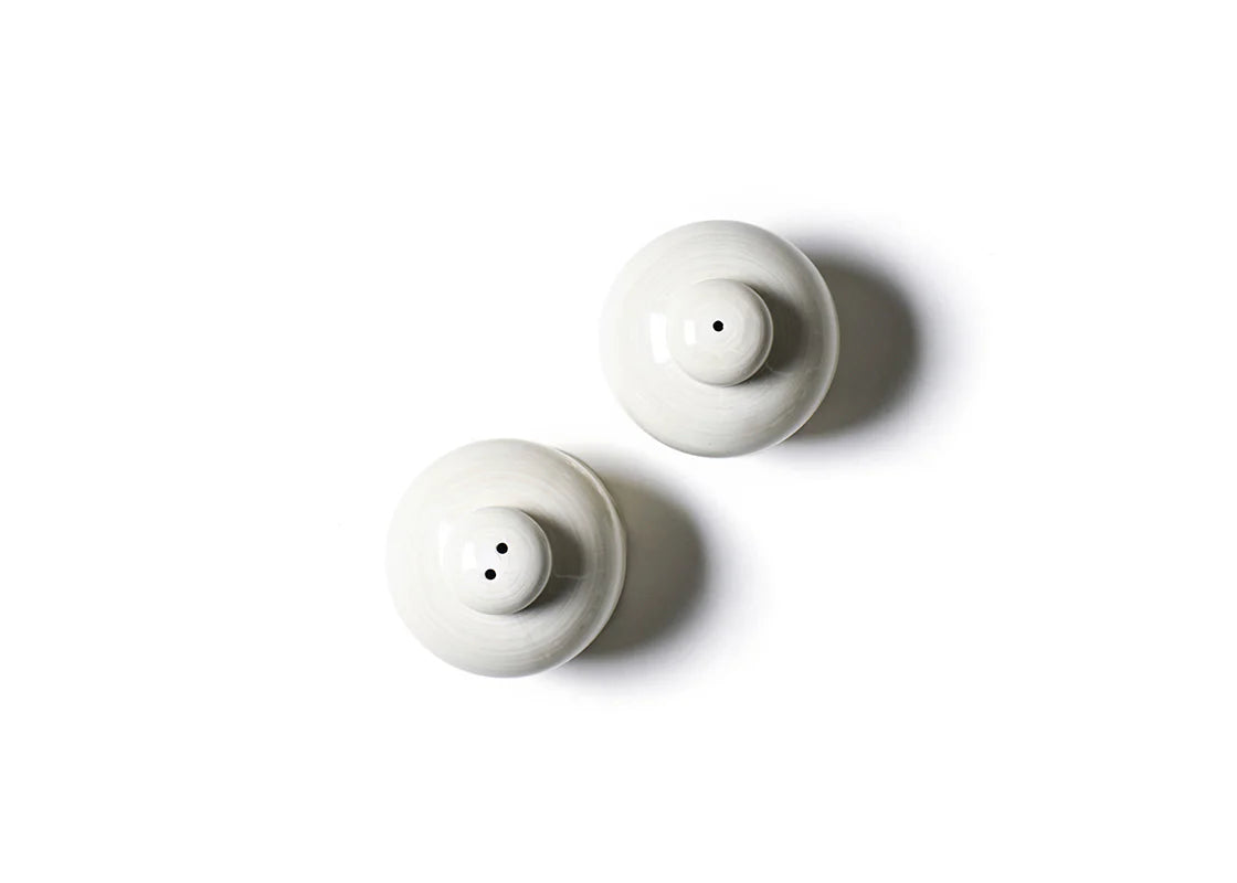 Elegant White Ruffle Salt and Pepper Shakers Set - Vintage Style Ceramic Seasoning Dispenser for Kitchen, Dining Table & Gift Giving