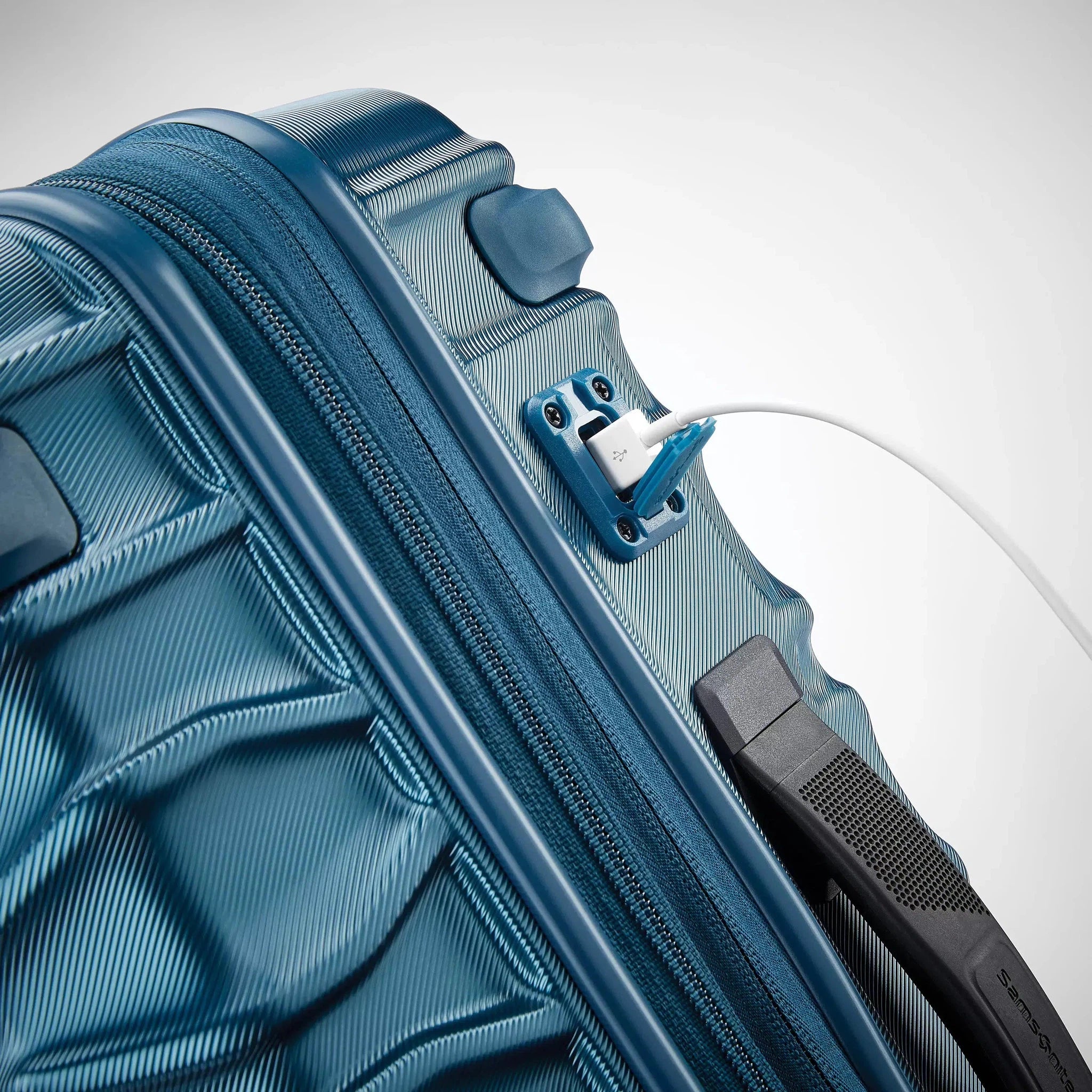 Samsonite Stryde 2 Hardside Carry On Luggage Spinner Suitcase - Lightweight & Durable for Air Travel, Business Trips & Weekend Getaways