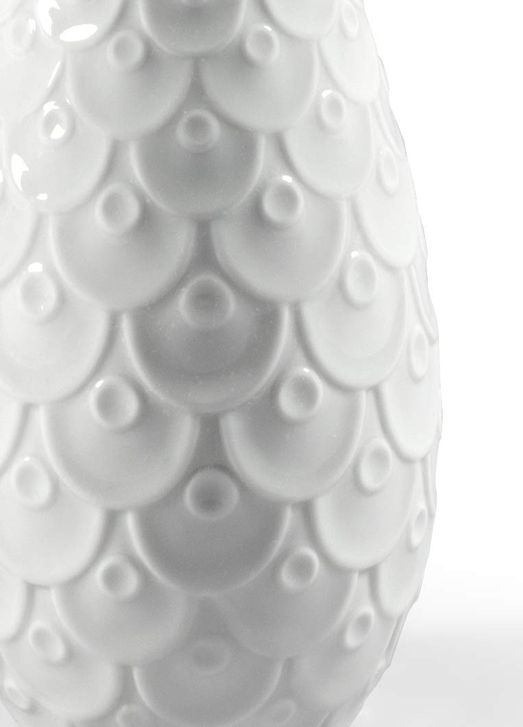 LLADRÓ Porcelain Sake Bottle - Elegant Japanese Ceramic Sake Decanter for Traditional Dining & Gift Giving