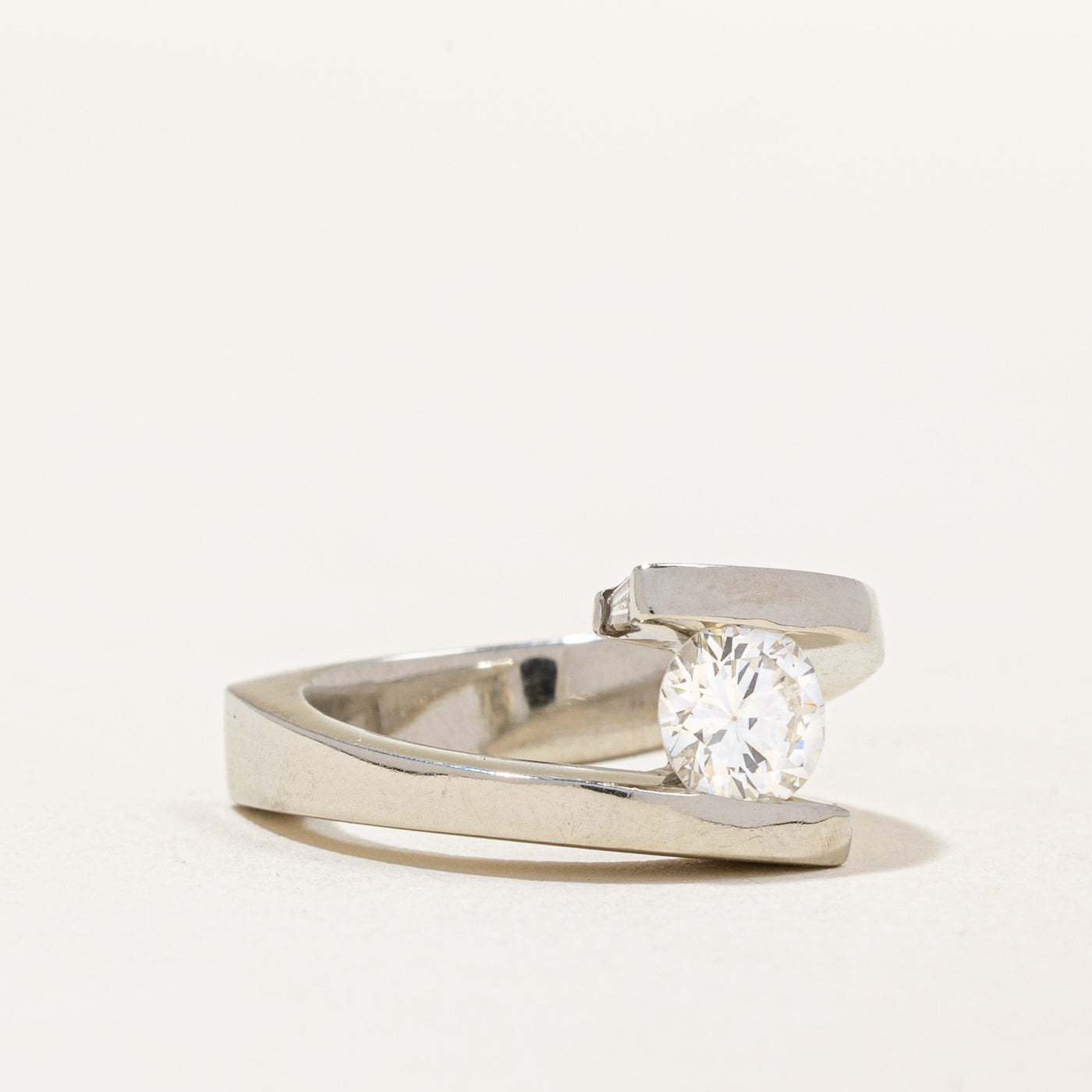 0.88ct G Color SI1 Clarity Tension Set Diamond Engagement Ring - Size 5.25 - Perfect for Proposals, Anniversaries & Special Occasions