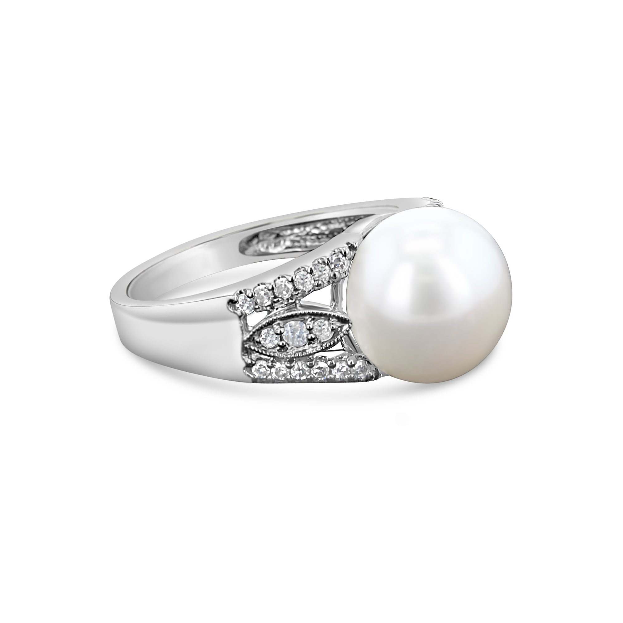 14K White Gold Freshwater Pearl & Diamond Ring - 0.25cttw, Elegant Jewelry for Weddings, Anniversaries & Special Occasions