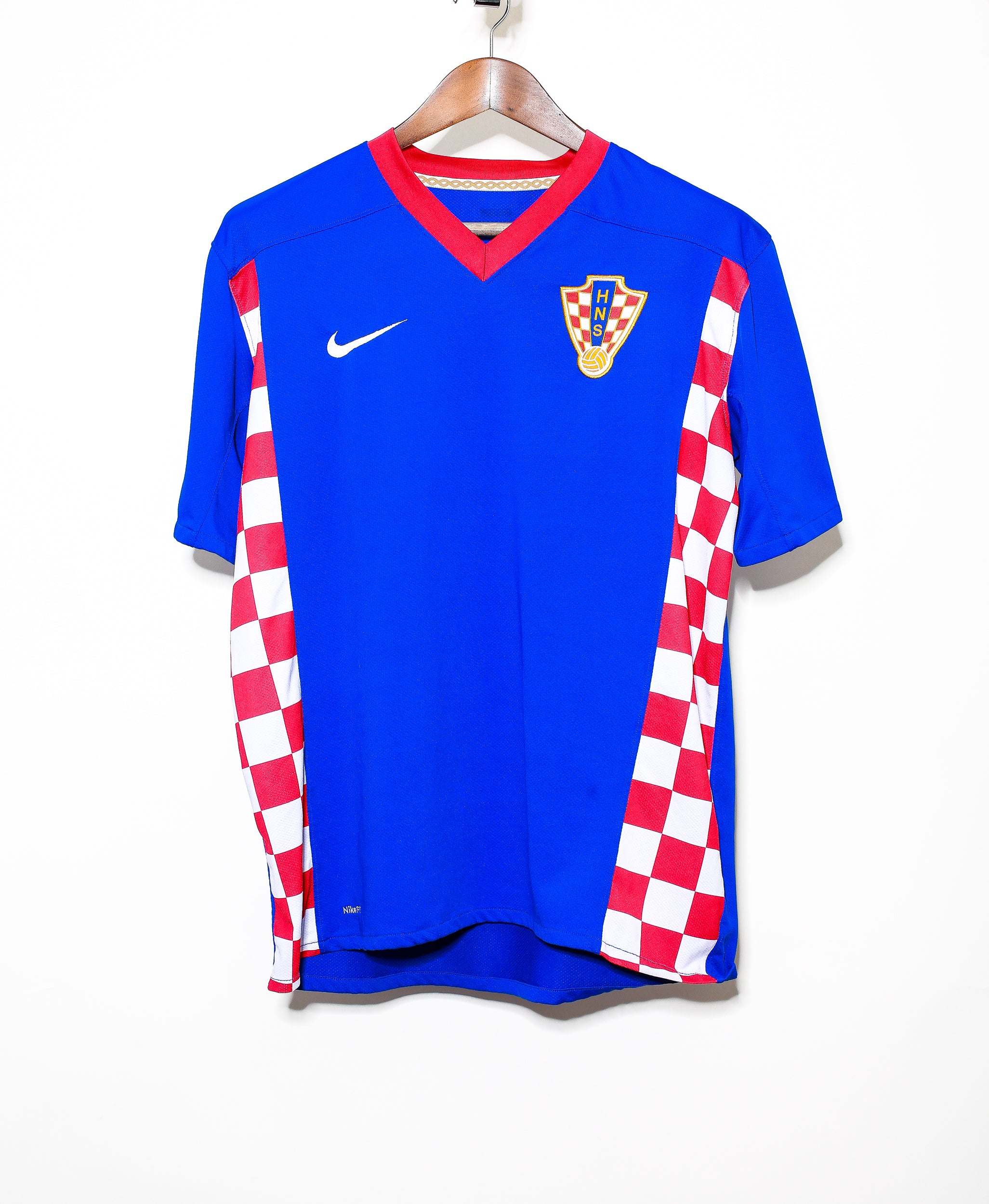 2008 Croatia Away Football Jersey Size L - Authentic Vintage Soccer Shirt for Fans & Collectors - Perfect for Matches, Gifts & Memorabilia Display