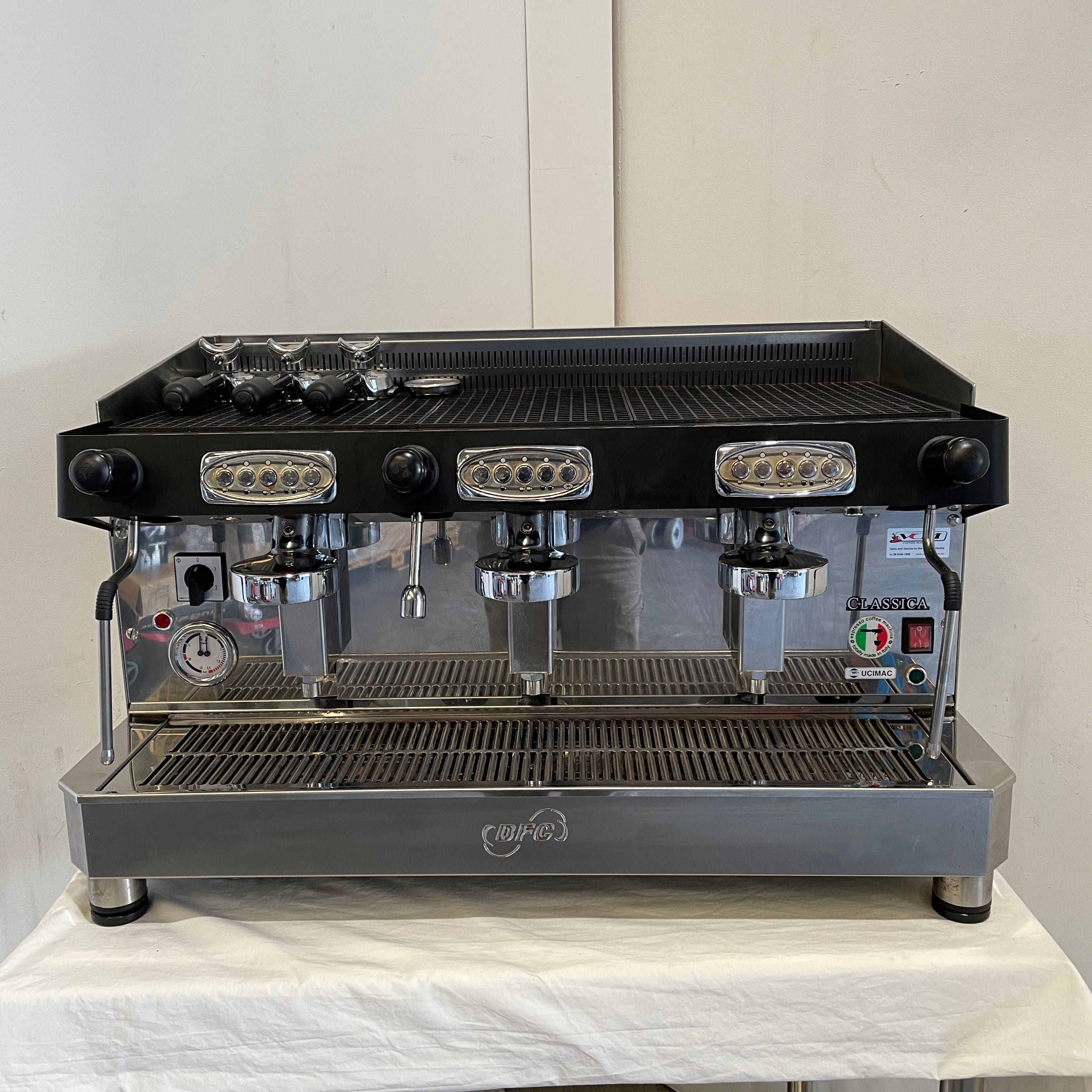 BFC Classica GT 3 Group Commercial Espresso Coffee Machine for Cafes & Restaurants - Professional Barista Equipment for High Volume Coffee Shops