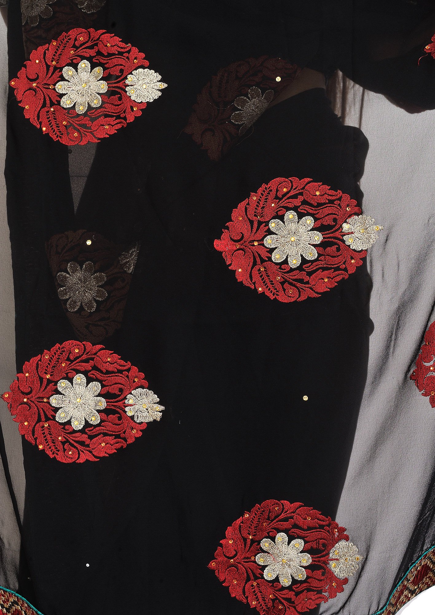 Jet-Black Embroidered Wedding Sari with Crystals - Perfect for Bridal & Special Occasions