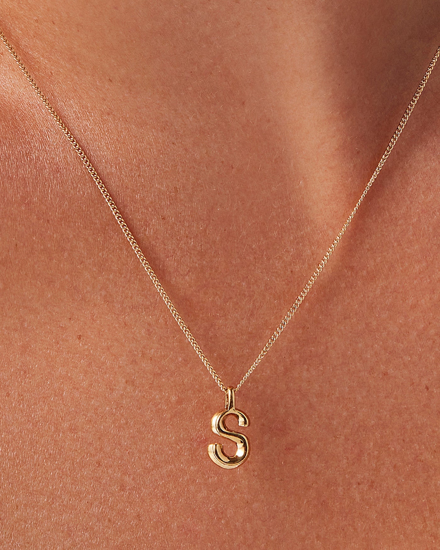 Personalized Monogram Necklace for Women - Custom Initial Pendant Jewelry Gift for Her - Perfect for Birthdays, Anniversaries & Everyday Wear