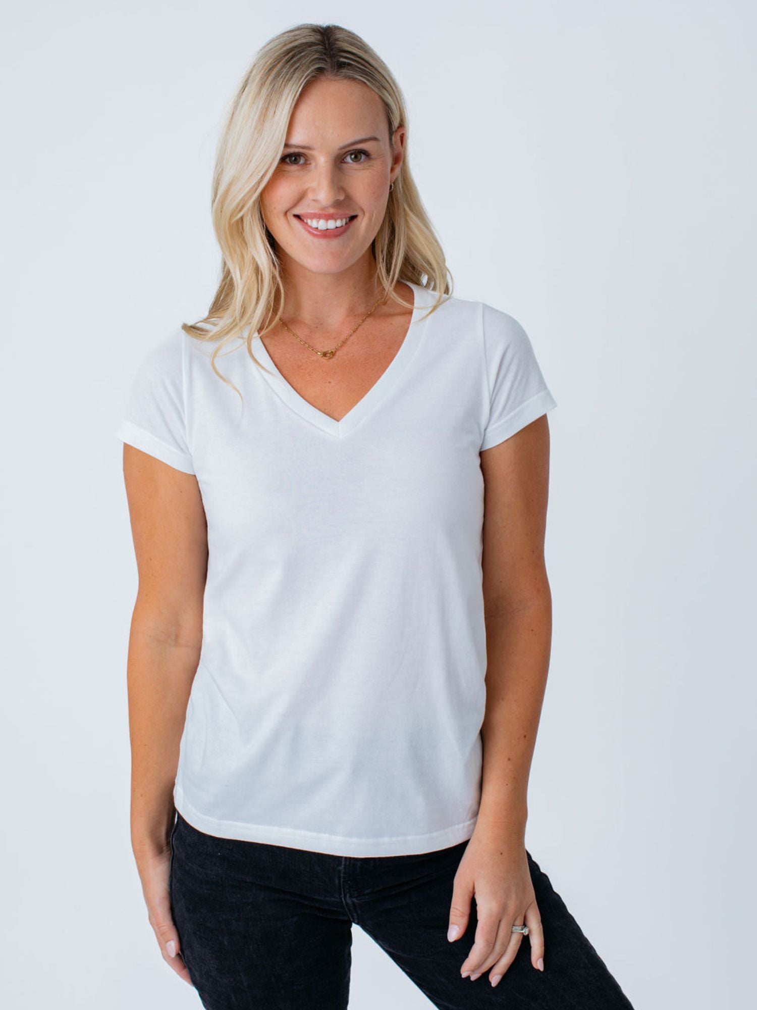 5 Pack Women's V Neck All White T-Shirts - Soft Cotton Casual Tees for Everyday Wear, Workout & Layering
