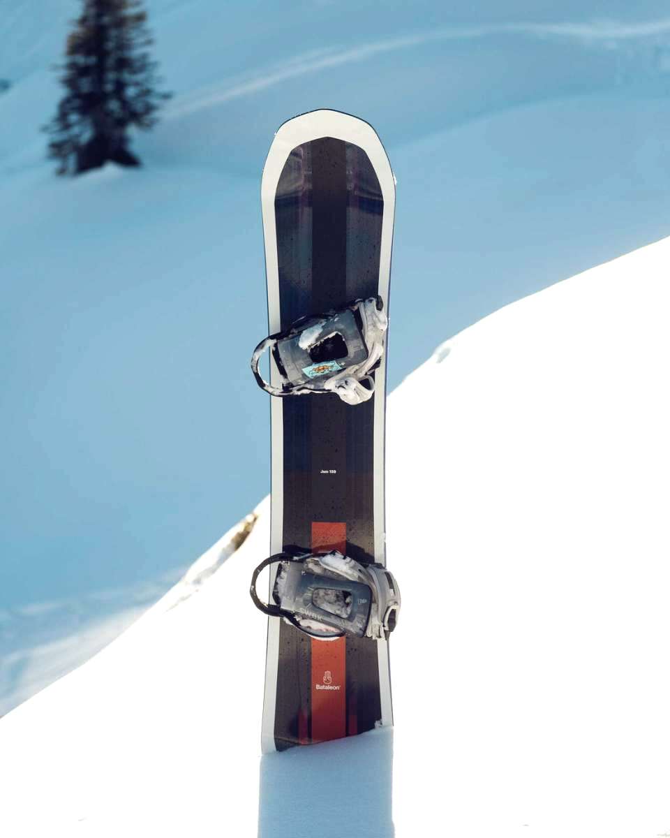 Bataleon Jam Snowboard 2021 - All-Mountain Freestyle Snowboard for Men & Women | Perfect for Park, Powder & Groomed Runs | Durable Construction & Easy Turn Initiation