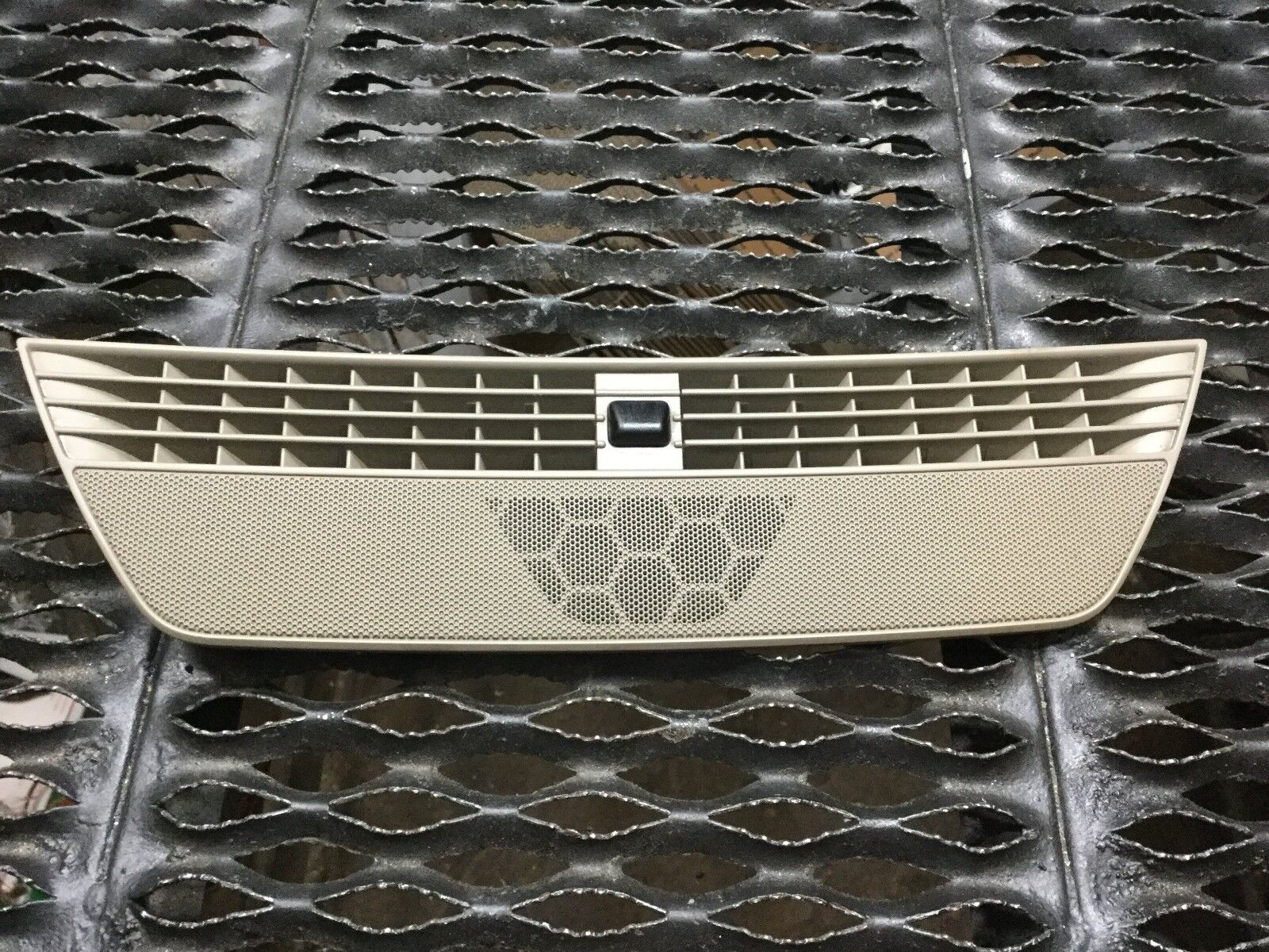 2005-2008 Audi A4 Center Dash Air Vent Grille with Light Sensor - OEM Replacement Part for Interior Upgrade & Climate Control System