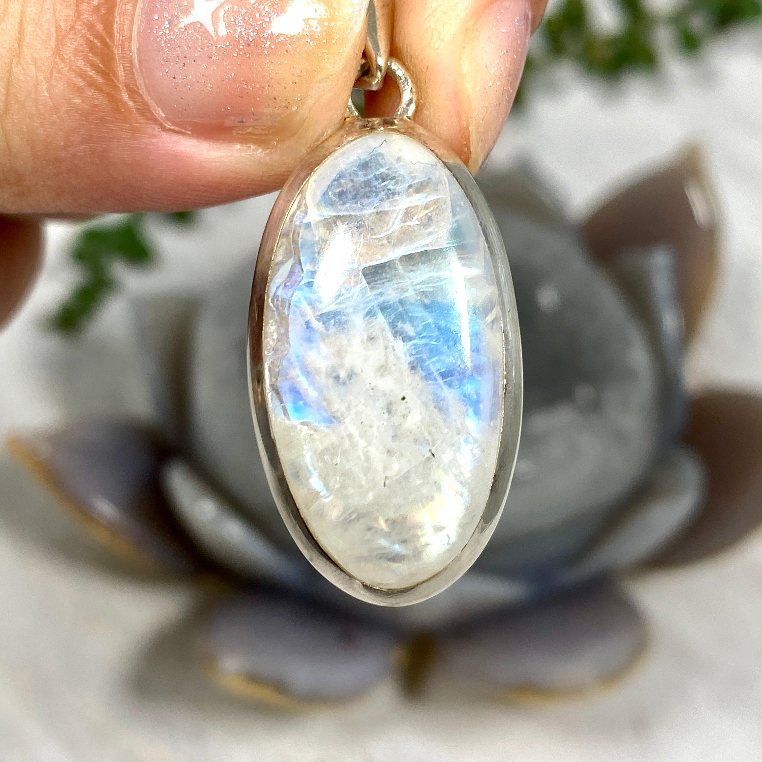 Moonstone Oval Pendant Necklace KPGJ2898 - Elegant Gemstone Jewelry for Women, Perfect for Weddings & Special Occasions
