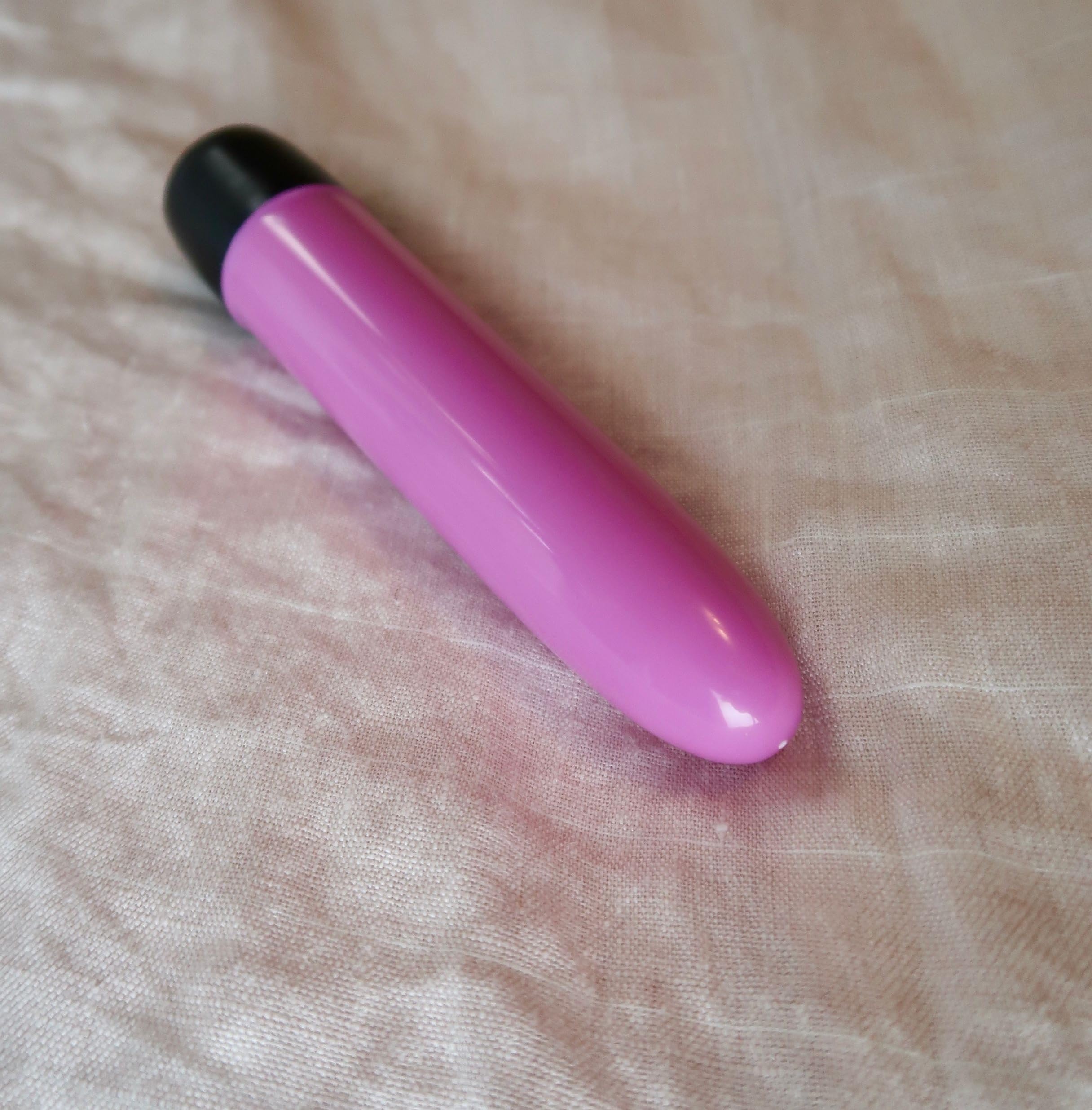 Shibari Classic Bullet Vibrator - 5 Inch Waterproof Wireless Clitoral & G-Spot Stimulator for Women - ABS Plastic Adult Sex Toy - Quiet & Rechargeable - Perfect for Solo Play, Couples & Sensual Massage (Pink)