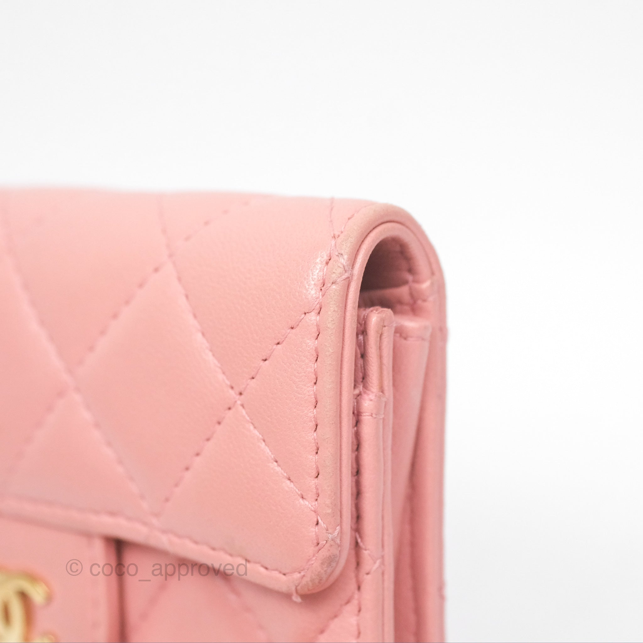 Chanel Classic Flap Card Holder in Pink Quilted Lambskin with Gold Hardware - Luxury Wallet for Women, Perfect for Everyday Use & Special Occasions