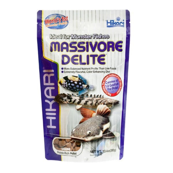 Hikari Tropical Massivore Delite - Premium Carnivore Fish Food for Large Cichlids, Oscars & Predatory Fish - High Protein Sinking Pellets for Optimal Growth & Color - Ideal for Aquariums, Ponds & Fish Tanks