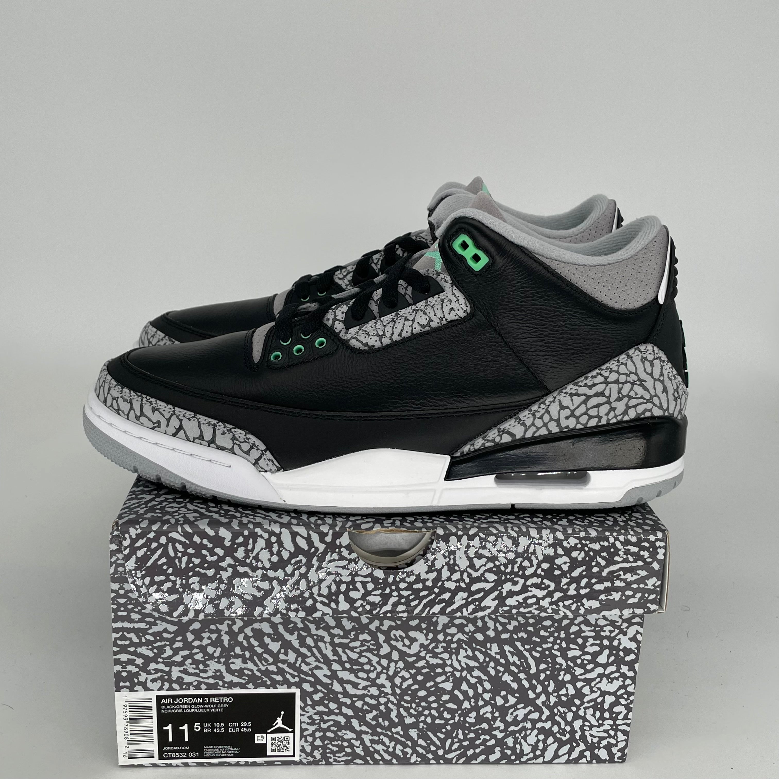 AIR JORDAN 3 Retro Green Glow Men's Basketball Shoes Size 11.5 (CT8532-031) - Perfect for Streetwear & Sneaker Collectors