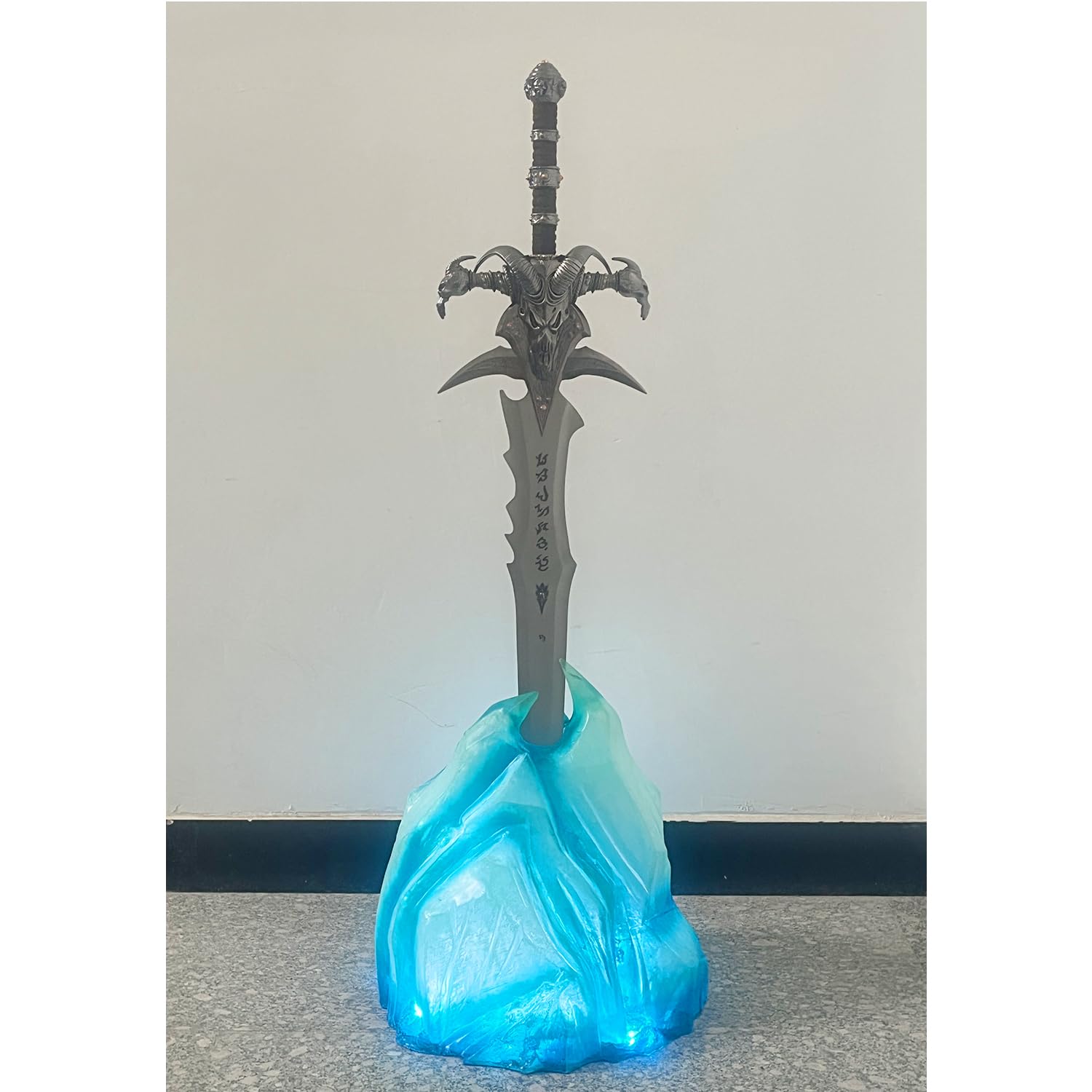 Handmade Carbon Steel Frostmourne Sword Replica - Real Metal Anime & Game Cosplay Prop for Lich King Arthas | Perfect for Halloween Costumes, Cosplay Events, and Fantasy Themed Decor