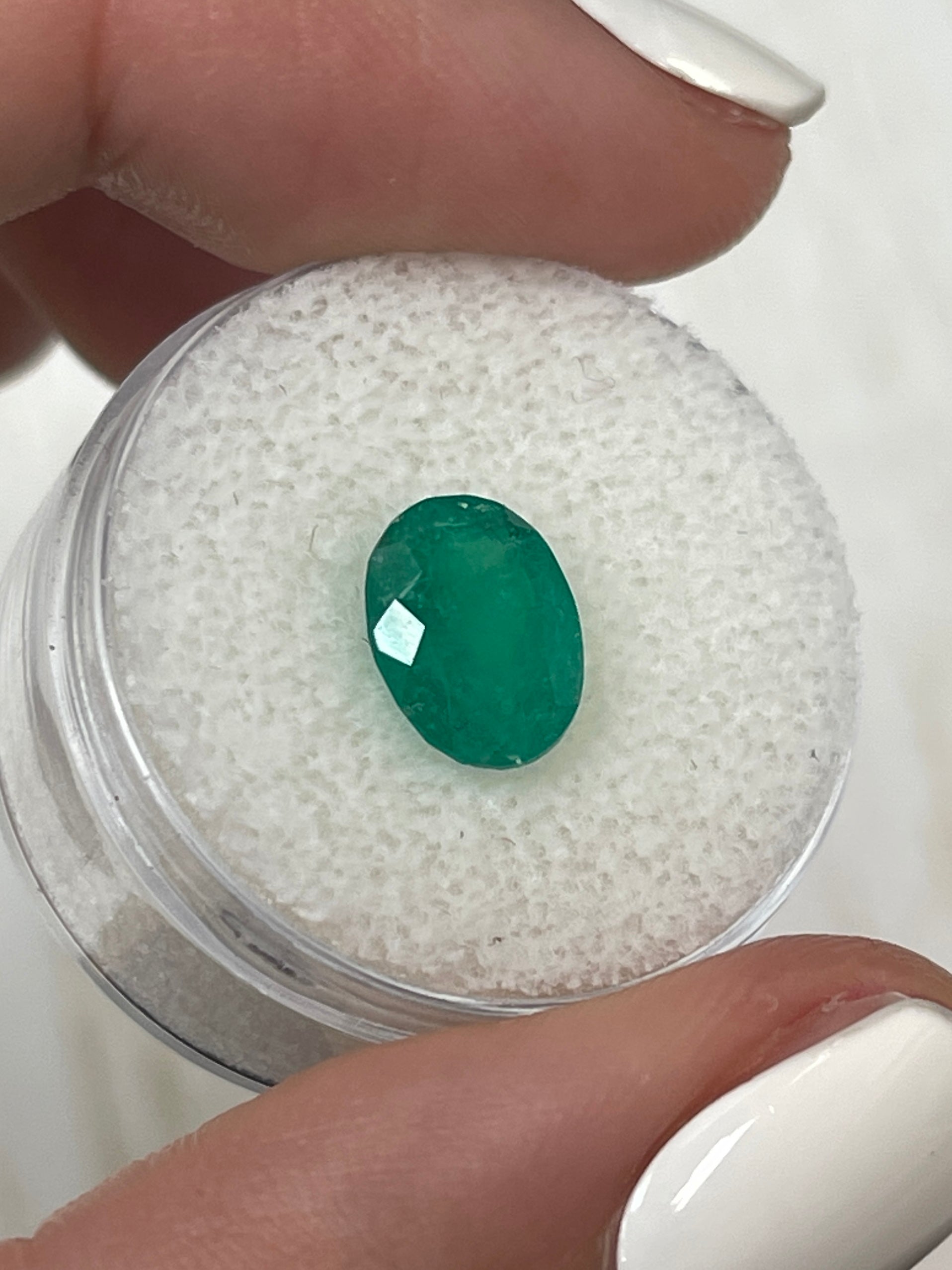 2.21 Carat Dark Forest Green Natural Loose Colombian Emerald Gemstone - Oval Cut for Jewelry Making, Engagement Rings & Luxury Gifts