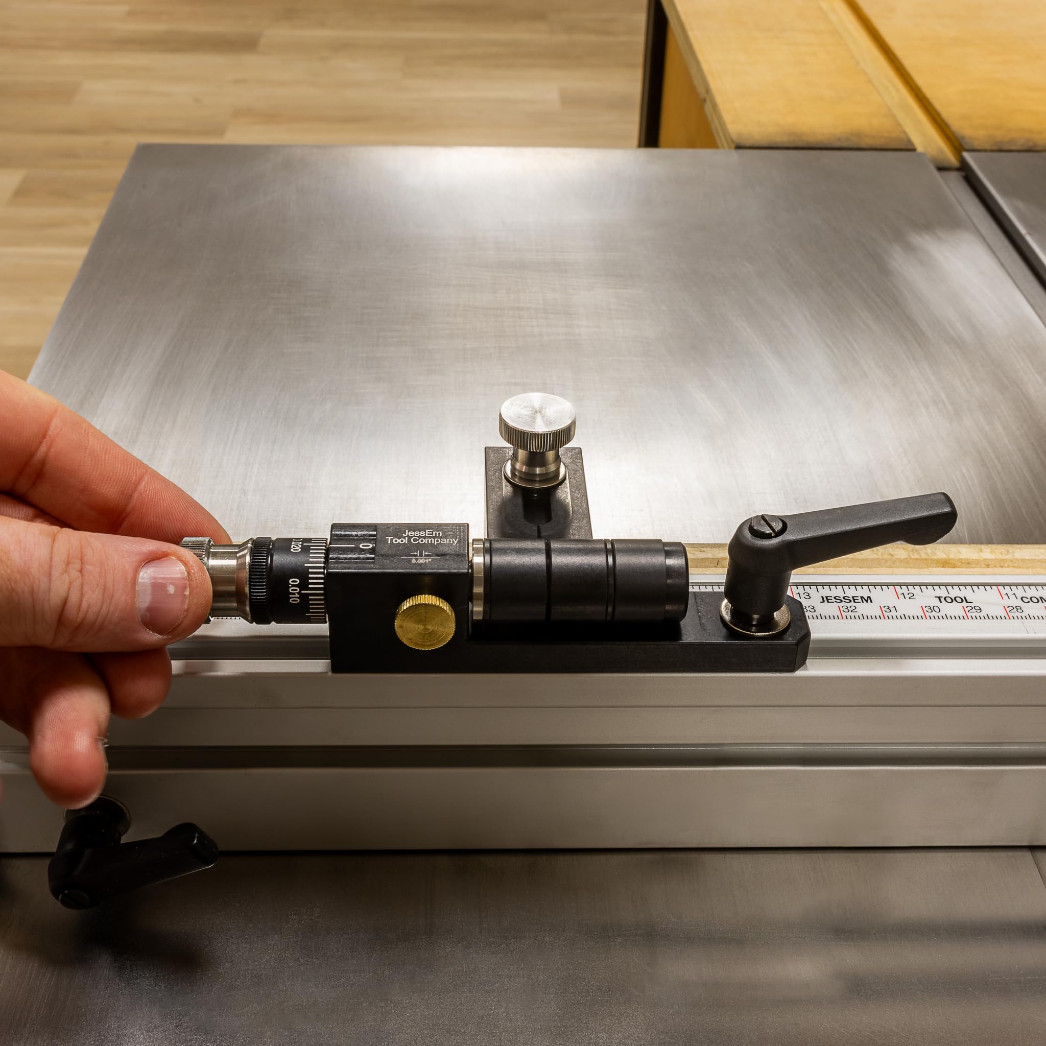 JessEm 07150 Mite-R-Excel II Precision Miter Gauge with Micro Adjuster - Perfect for Woodworking, Cabinet Making & DIY Projects