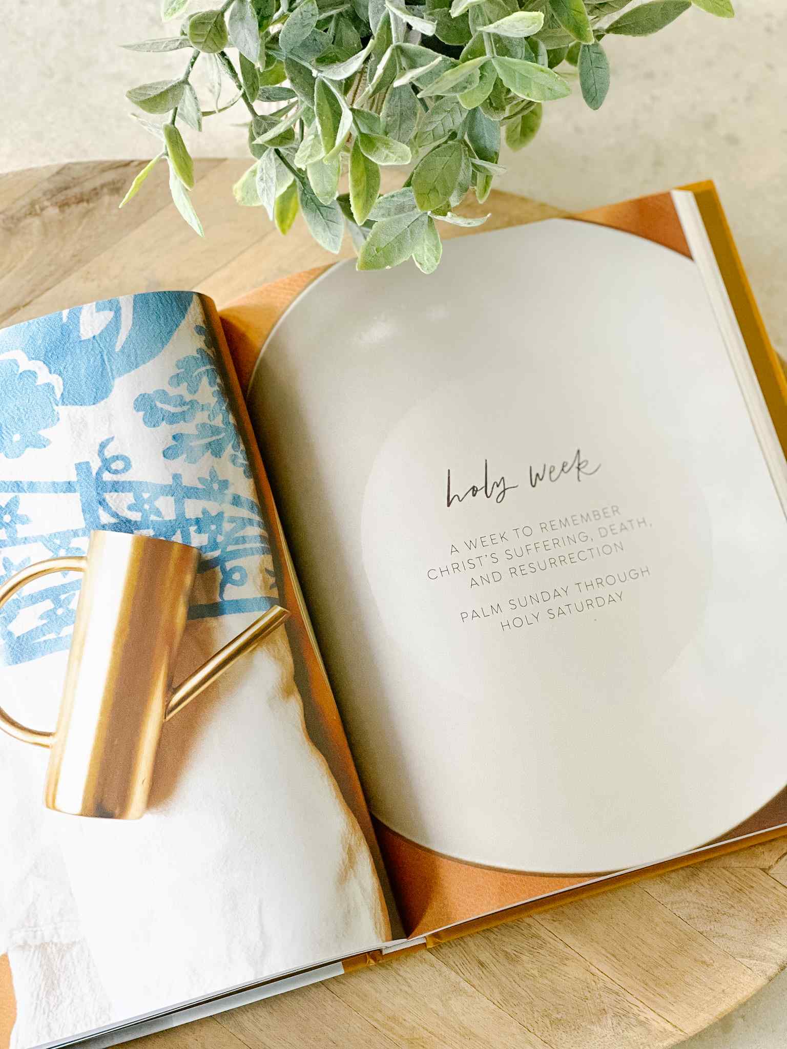 Living the Seasons Book - Inspiring Guide to Seasonal Living & Mindfulness | Perfect for Home Decor, Gifts & Self-Care Routines