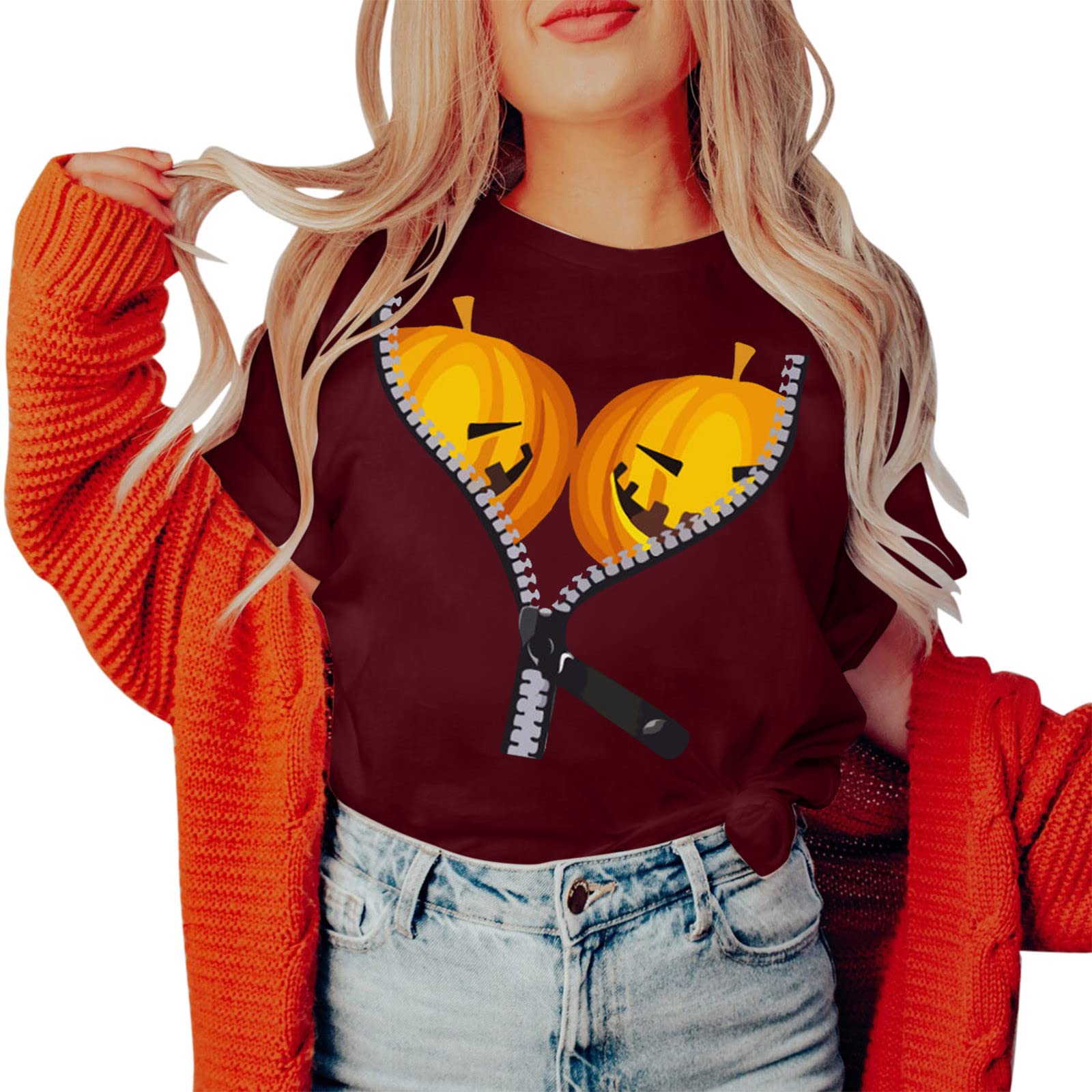 Halloween Graphic Tees for Women - Vintage Skull Print Western Cowboy T-Shirt - Funny Retro Halloween Tops for Costume Parties & Fall Festivals