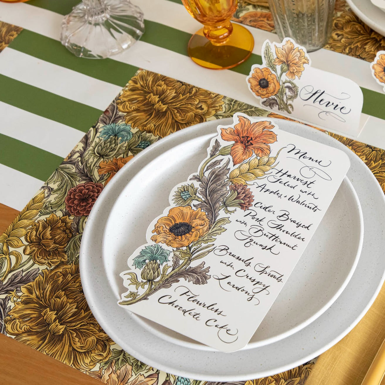 Elegant Autumn Acanthus Leaf Placemats Set of 4 - Waterproof Table Mats for Fall Dining Decor, Thanksgiving Dinner, and Seasonal Home Decorating