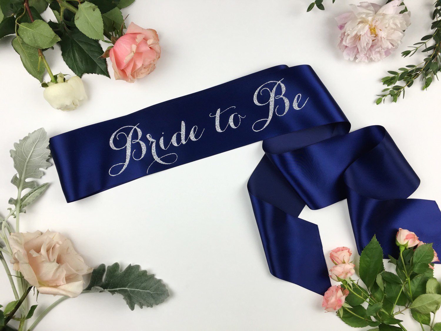 Bride to Be Sash - Elegant Bridal Bachelorette Party Sash for Wedding Showers, Bachelorette Parties & Bridal Events - Perfect for Bride Squad, Maid of Honor & Bridesmaids