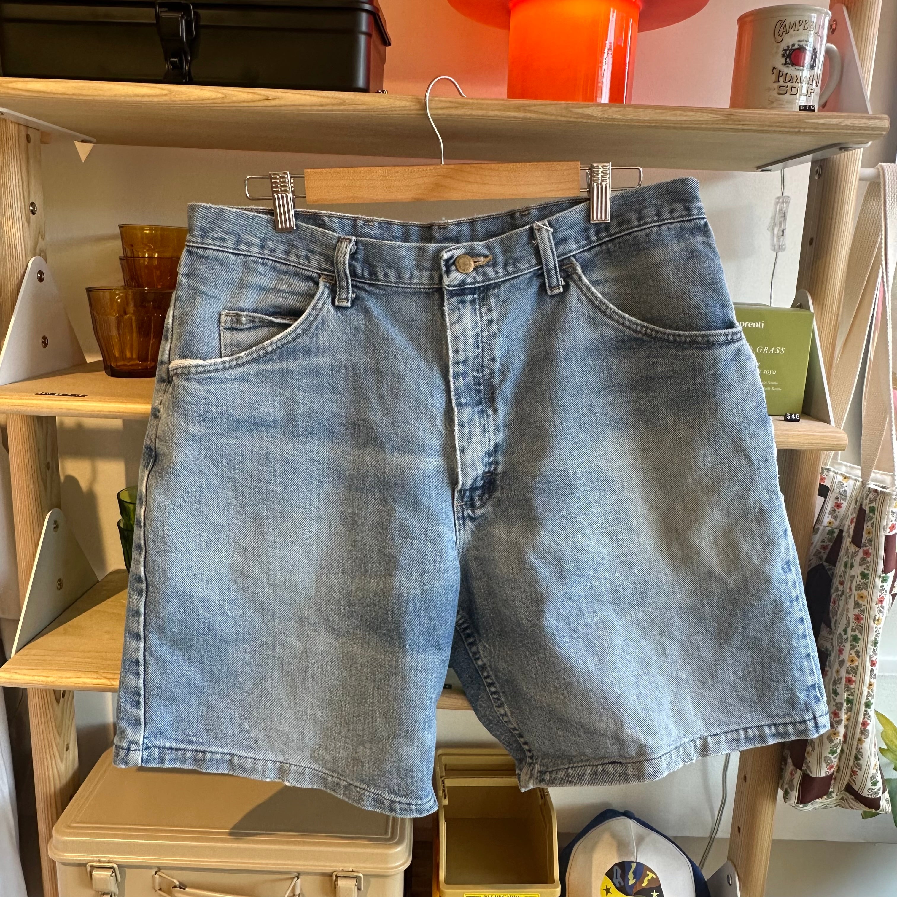 Wrangler Women's Denim Shorts - Size 36 | Classic Fit Stretch Jean Shorts for Casual Wear & Summer Outfits | Perfect for Beach, Barbecue & Weekend Adventures