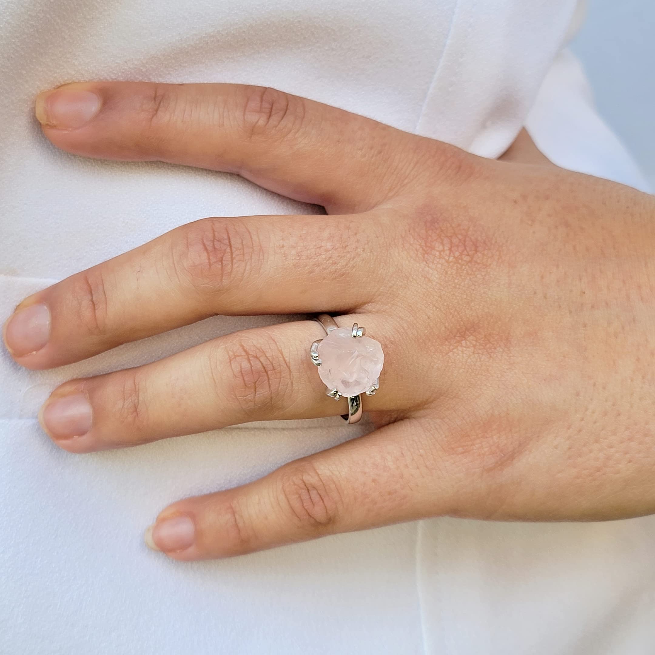 Natural Raw Rose Quartz Adjustable Ring - 925 Sterling Silver with White Gold Plating, Healing Crystal Jewelry for Women - Perfect Birthday, Anniversary & Valentine's Day Gift for Her - Elegant Boho Style Jewelry for Meditation, Energy Healing & Spiritual Wellness