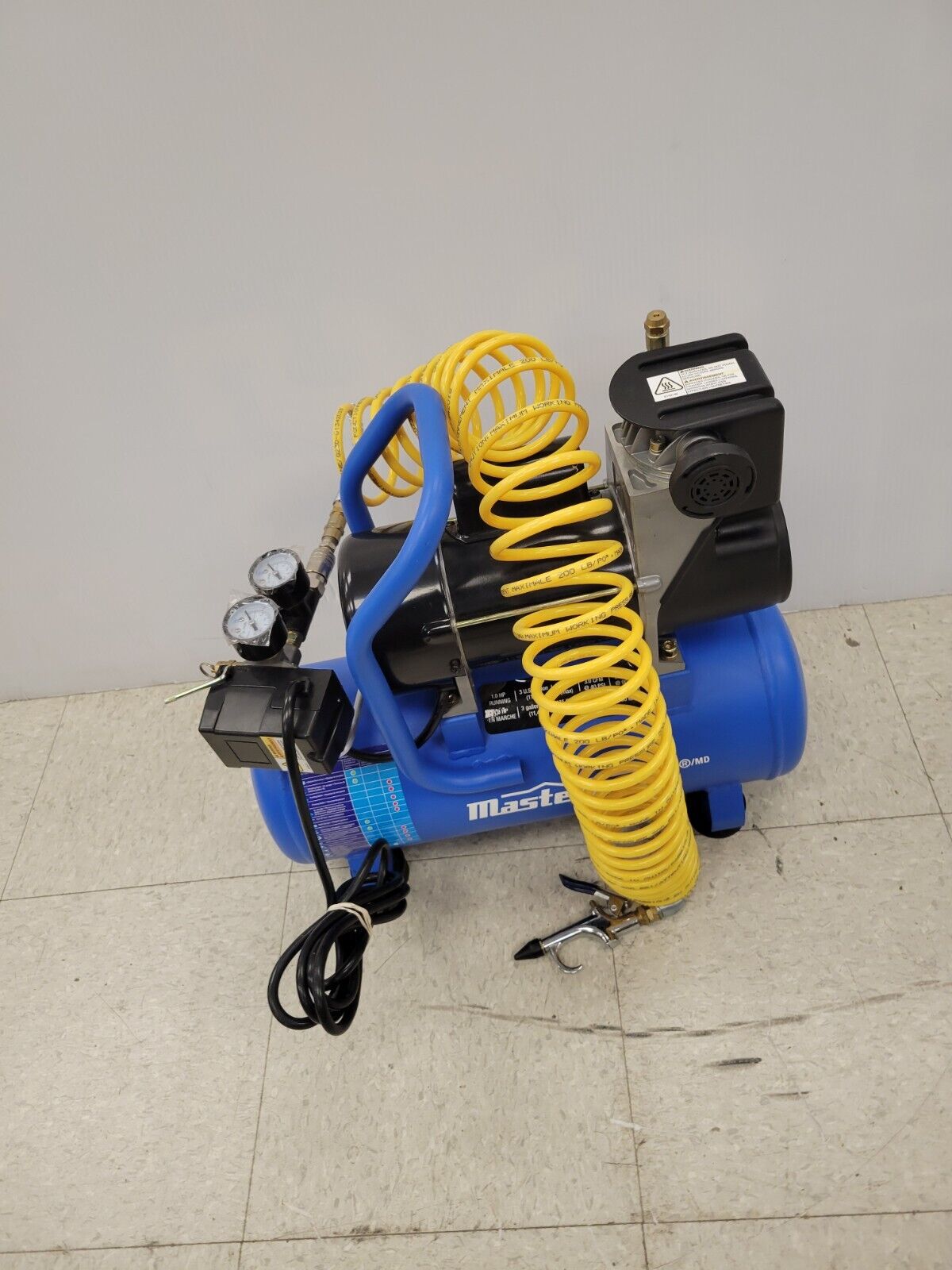 Mastercraft 058-1290 6 Gallon Air Compressor - Portable & Powerful for Home DIY, Auto Repair & Woodworking Projects