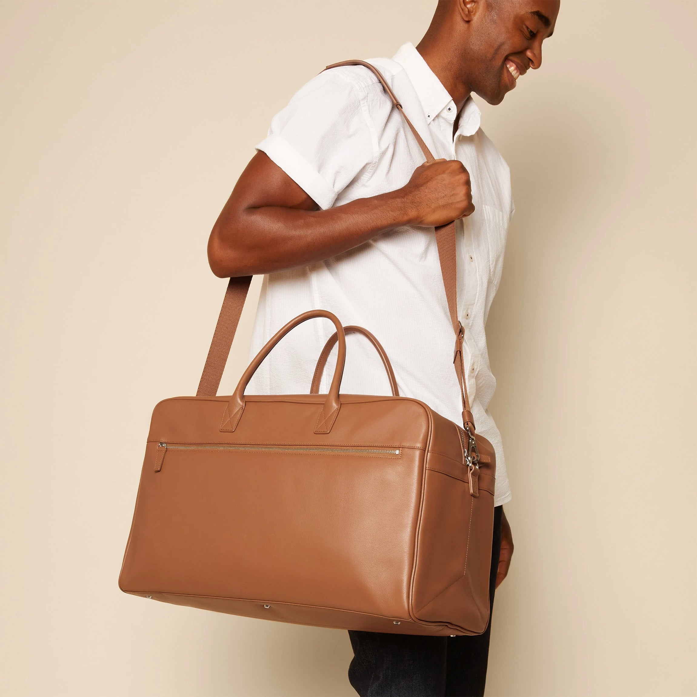 Premium Harwood Duffle Bag in Cognac Brown - Stylish Travel & Gym Bag for Men & Women - Perfect for Workouts, Weekend Getaways & Business Trips