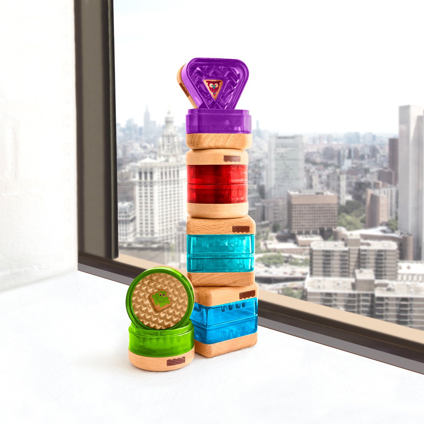 Fisher-Price Wooden Learning Toy with Surprise Shapes - Educational Montessori Shape Sorter for Toddlers 1-3 Years - Perfect for Early Childhood Development & Sensory Play