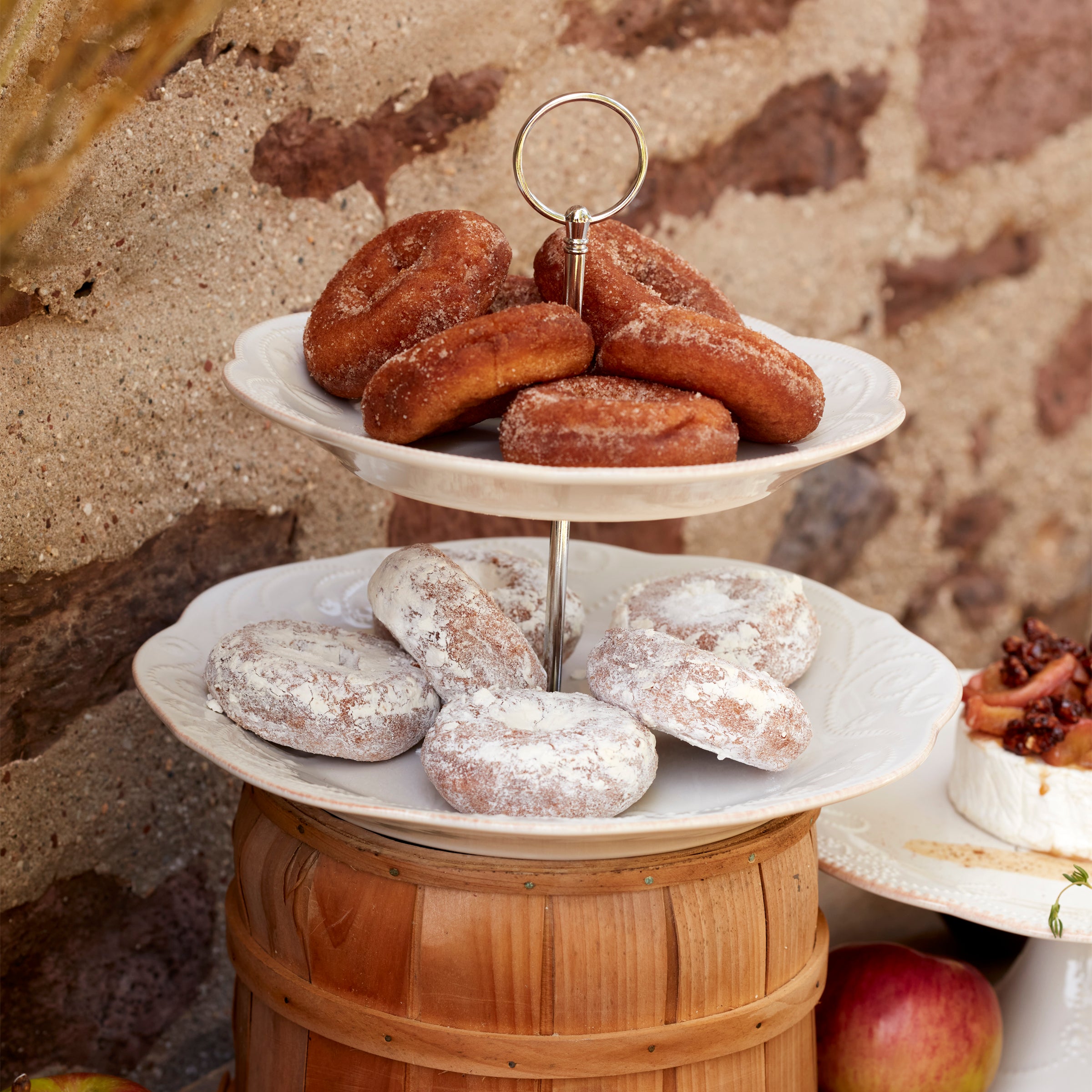 French Pearl White 2-Tier Serving Tray - Elegant Dessert Stand for Afternoon Tea, Wedding Buffet & Party Display