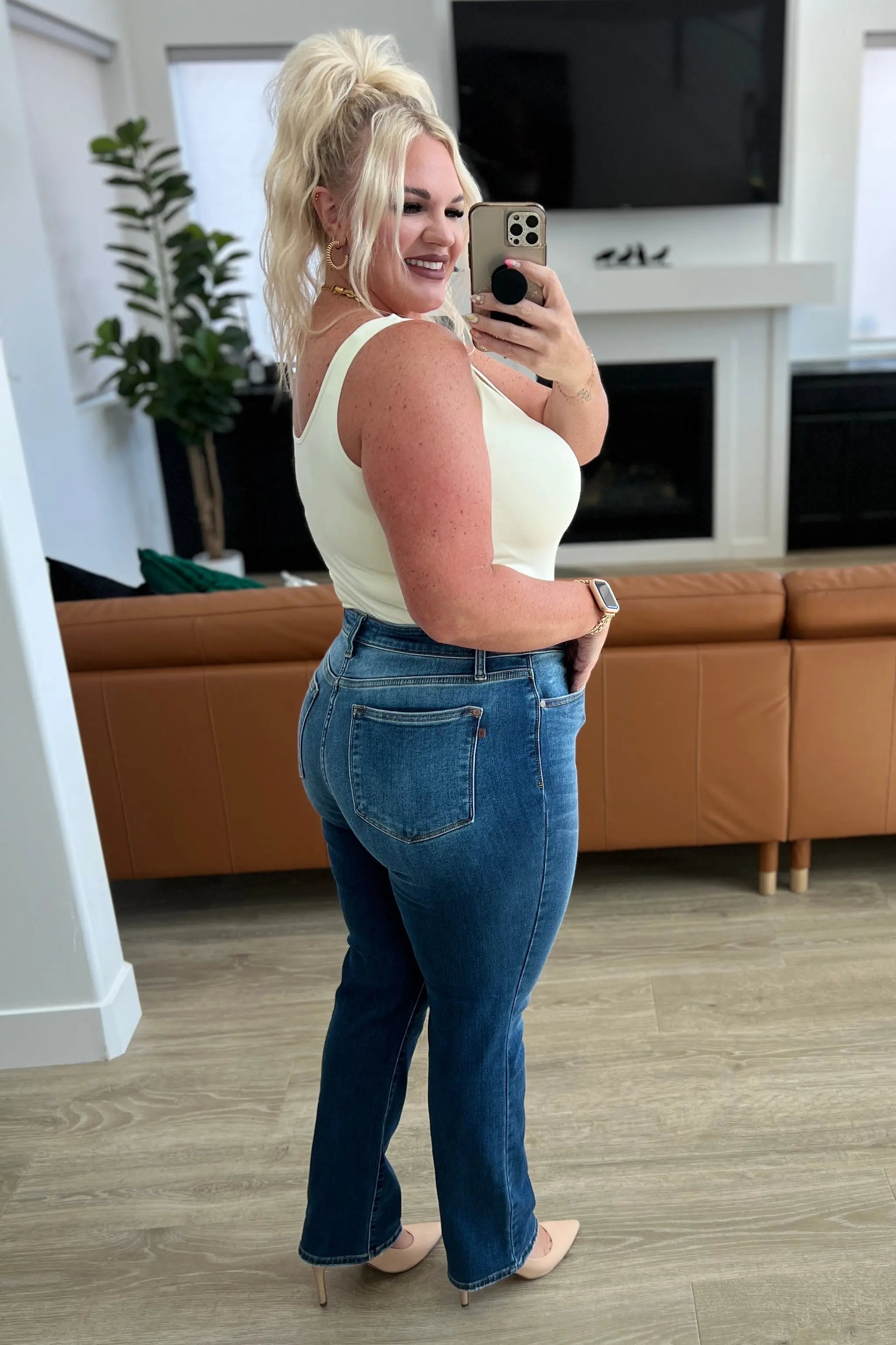 Estelle High Waist Thermal Straight Jeans for Women - Warm Winter Pants, Stretch Comfort Fit, Plus Size Options - Perfect for Cold Weather & Outdoor Activities