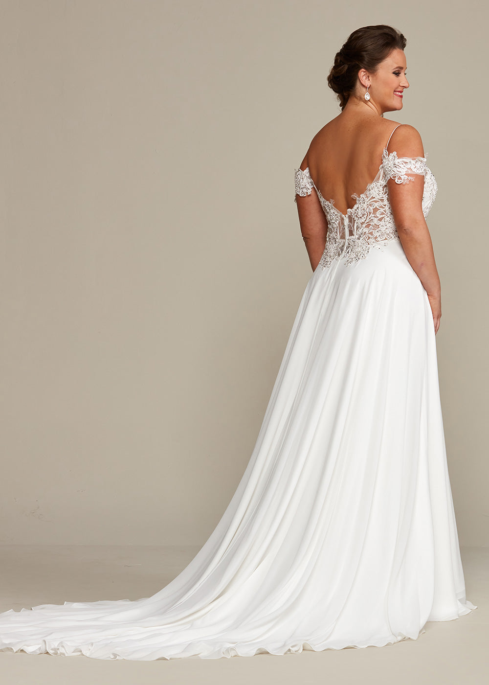 Elegant Off-The-Shoulder Wedding Dress with Lace Bodice & Detachable Straps | Perfect for Beach, Garden & Romantic Weddings | A-Line Bridal Gown for Bride