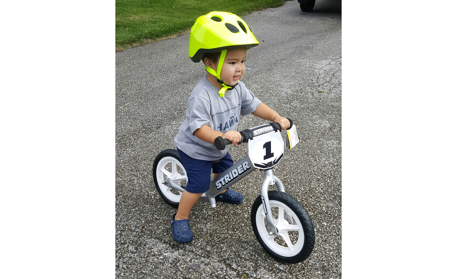 Strider 12 Pro Balance Bike for Kids - Lightweight Aluminum Frame, Adjustable Seat & No-Pedal Design - Perfect for Toddler Learning to Ride, Outdoor Play & Backyard Fun