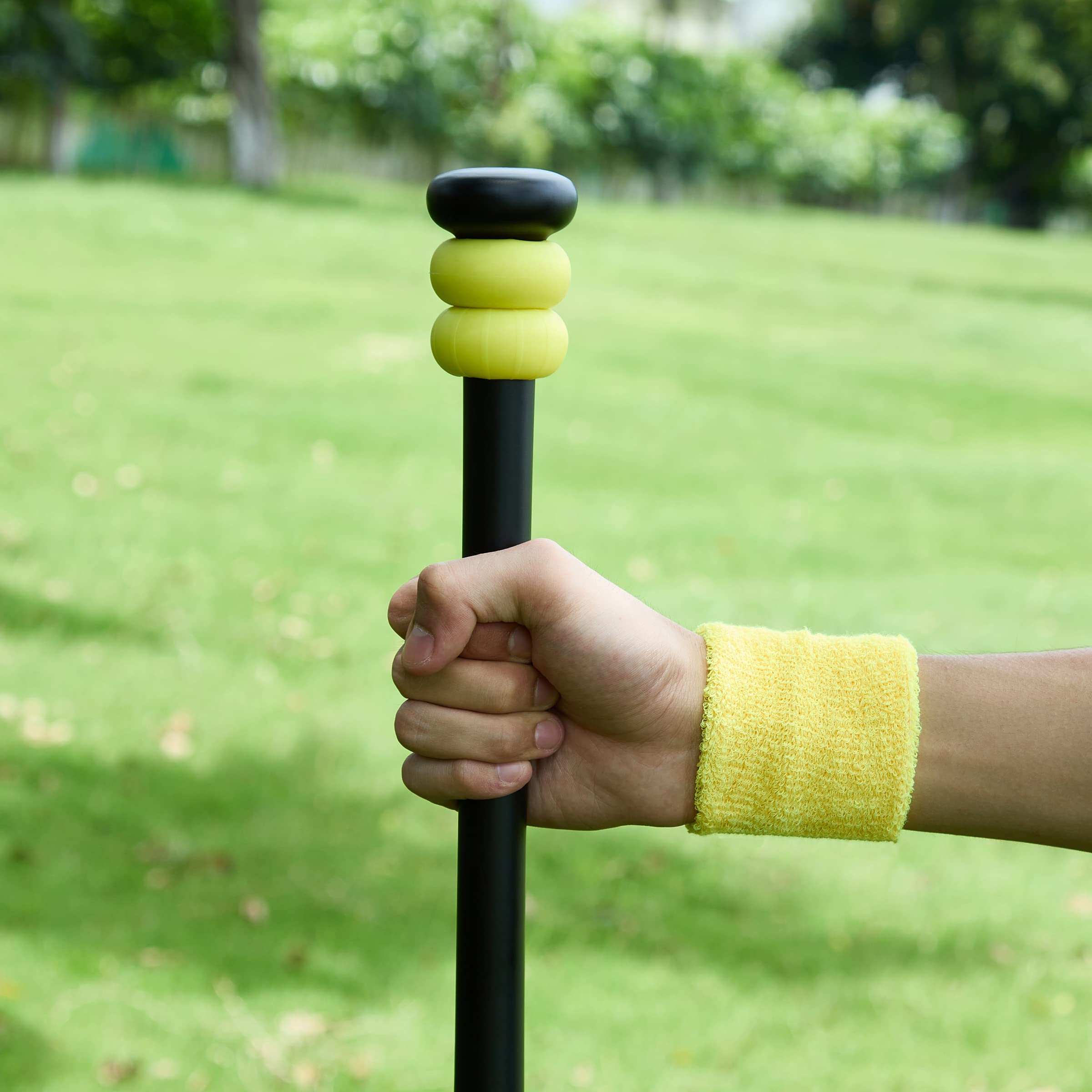 Premium Bat Grip Choke Up Rings - 8 Pack Baseball Training Rings with 2 Wrist Protectors for Enhanced Swing Control & Comfort - Ideal for Baseball, Softball, and Batting Practice