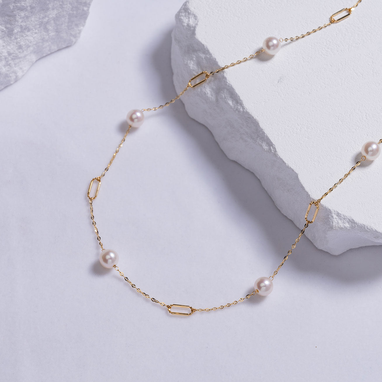18K Gold Freshwater Pearl Necklace KN00129 - Elegant Jewelry Gift for Women, Brides & Special Occasions | Perfect for Weddings, Anniversaries & Formal Events