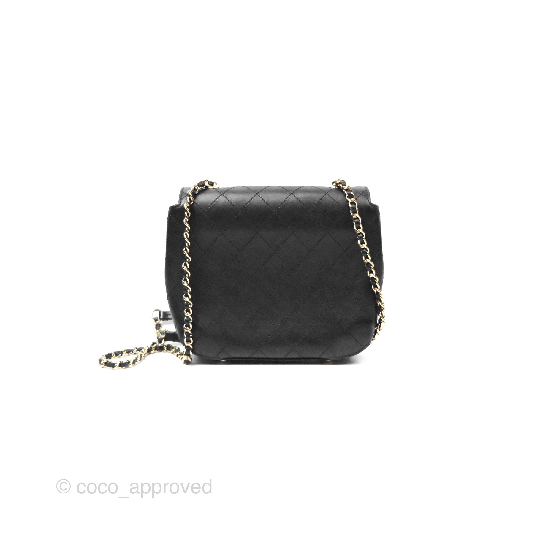 Authentic Chanel Small Flap Bag in Black Calfskin Leather - Perfect for Evening Events & Luxury Fashion Accessories