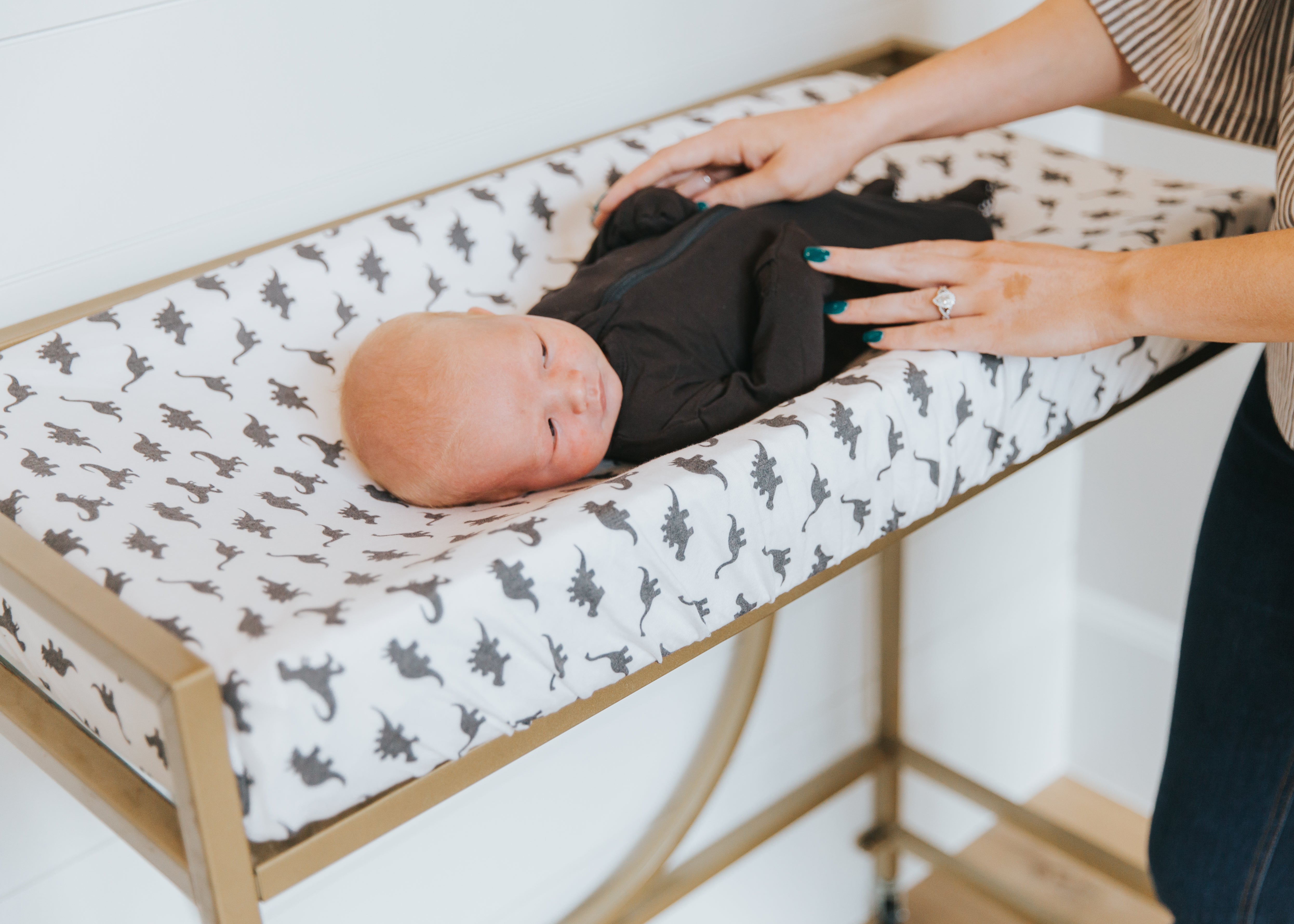 Premium Organic Cotton Knit Diaper Changing Pad Cover - Soft, Breathable & Waterproof - Wild Animal Print for Nursery & Baby Care - Perfect for Home, Travel & Daycare Use