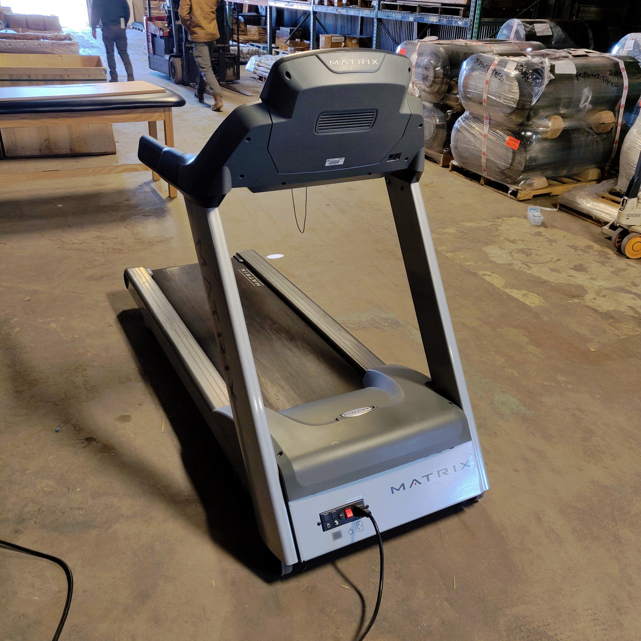 Matrix T1X Commercial Treadmill - Heavy Duty Gym & Home Fitness Equipment for Running, Walking & Cardio Workouts