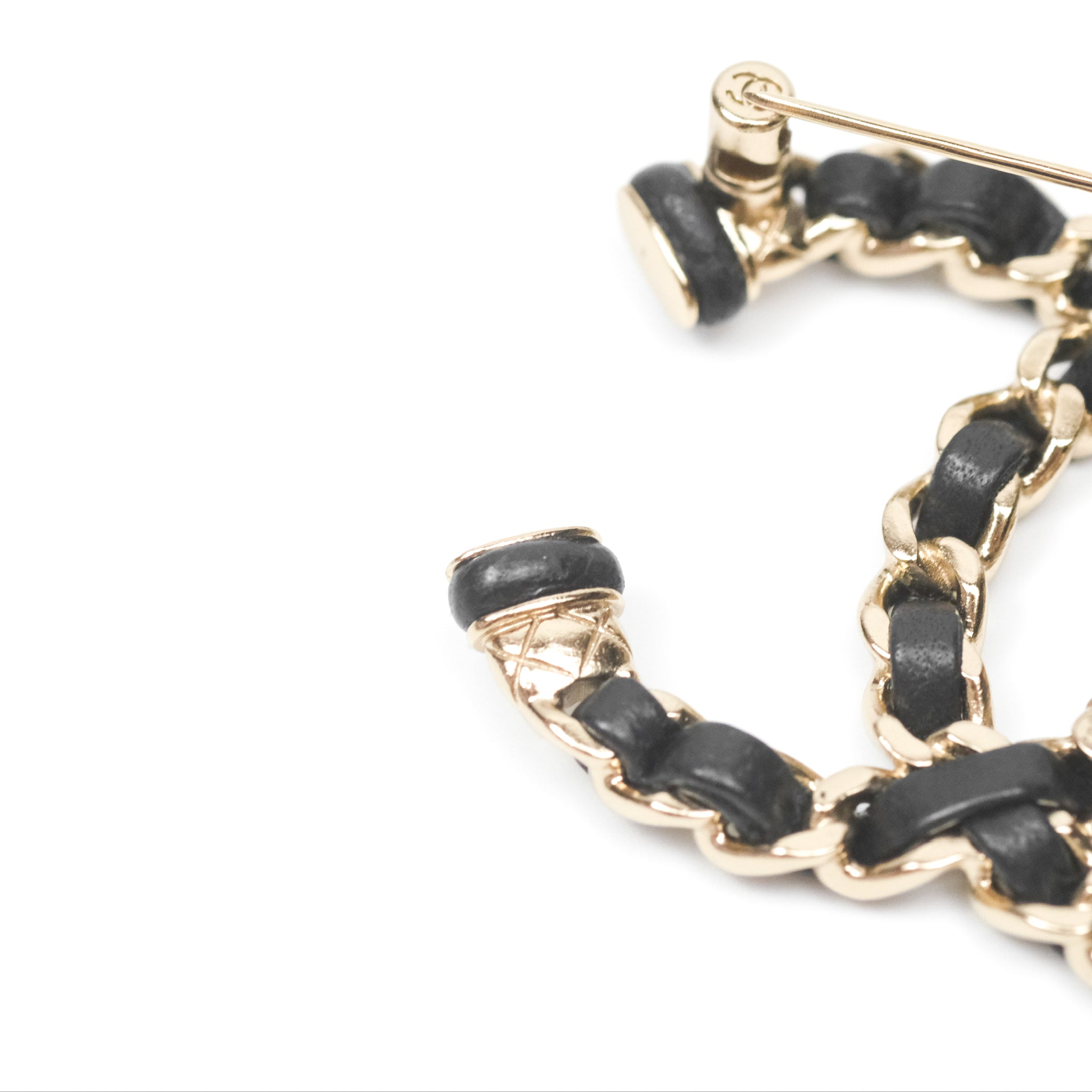 Chanel CC Black Lambskin Brooch in Gold Tone - Elegant Luxury Pin for Women - Perfect for Jackets, Bags, and Special Occasions