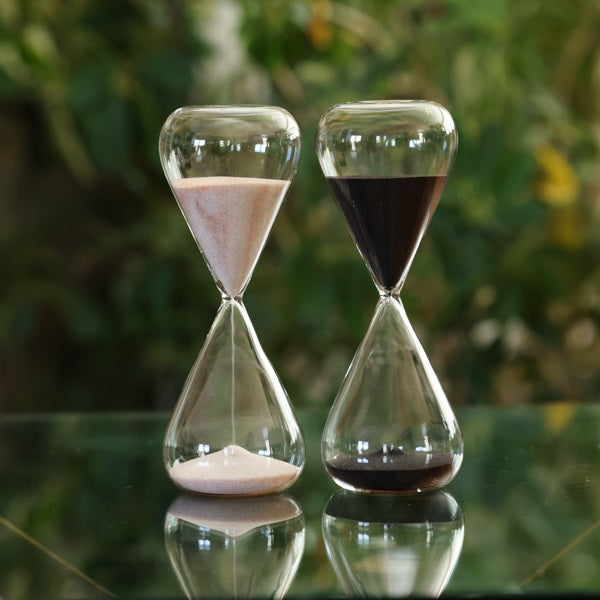 60 Minute Freestanding Triangle Sand Timer - Hourglass for Time Management, Classroom, Board Games & Home Decor