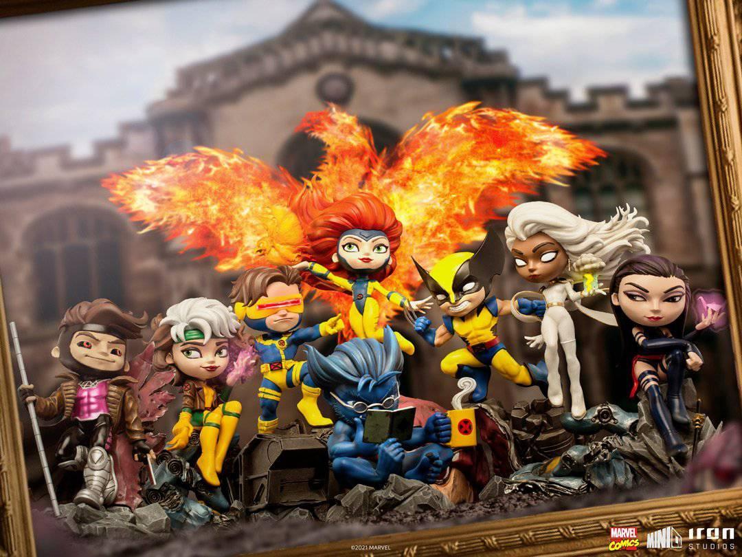 Iron Studios X-Men Wolverine MiniCo Figure - Collectible Marvel Superhero Action Figure for Display & Gifting