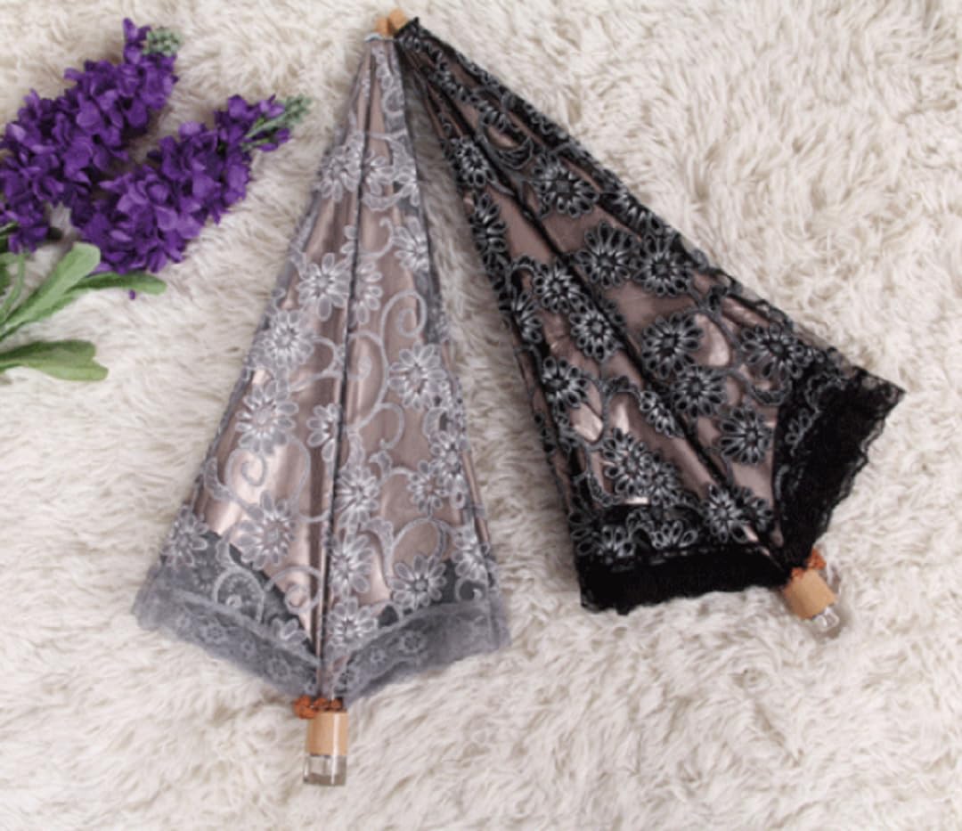 Elegant Lace Folding Umbrella for Women - UV Protection, Windproof, Compact Travel Parasol - Perfect for Weddings, Bridal Events & Outdoor Occasions